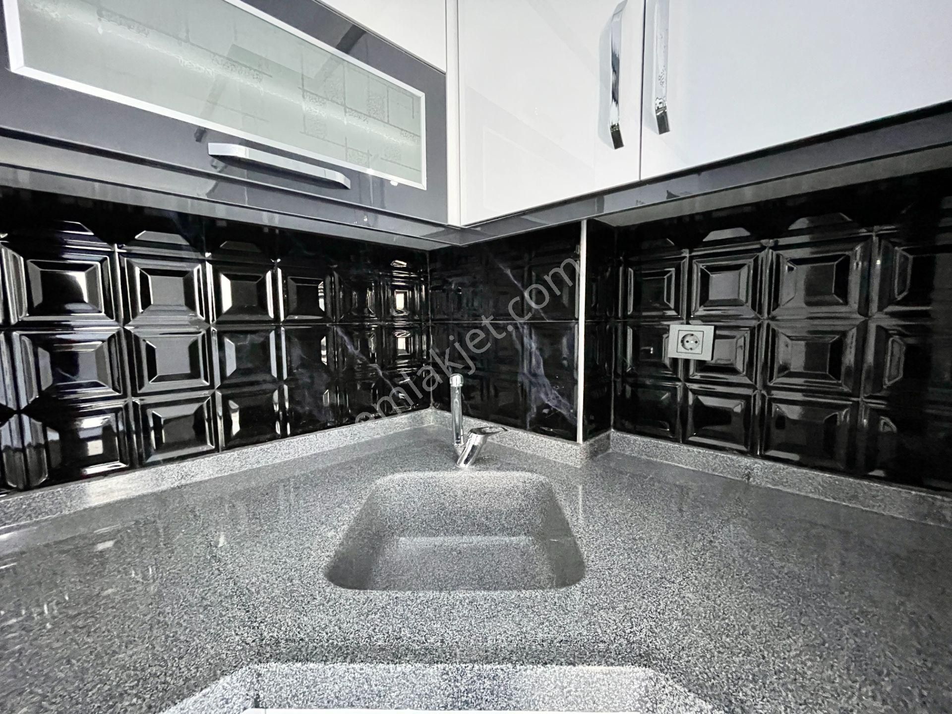 Berkay Demirel'den Akçayda Satılık Sıfır Lüks Arakat 1+1 Daire - Görsel 17