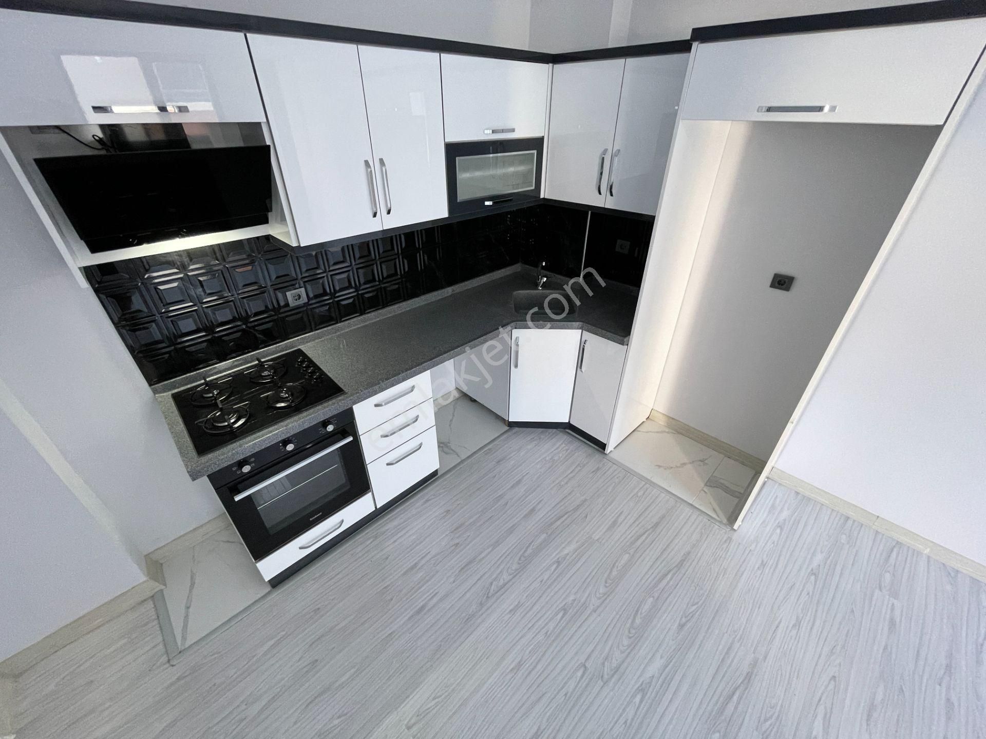 Berkay Demirel'den Akçayda Satılık Sıfır Lüks Arakat 1+1 Daire - Görsel 13