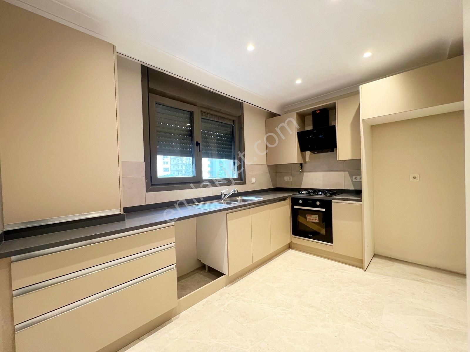 Caddebostan 2.bina Kiralık Ofis Katı - Görsel 3