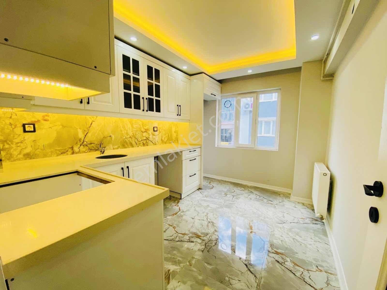 İbrahim Çelebi Mevki 3+1 Lüks Ara Kat Fırsatı - Görsel 3