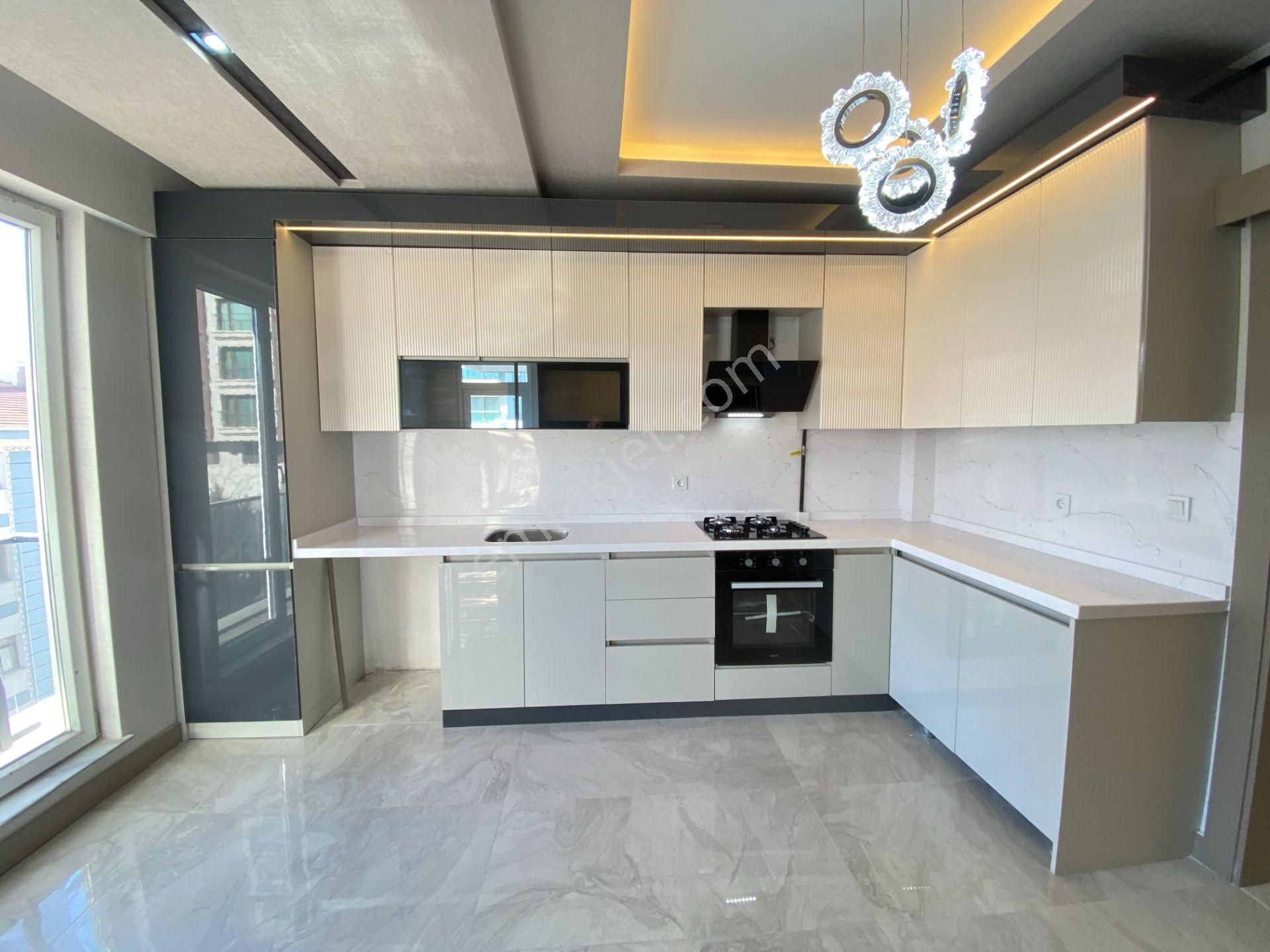 Gökçe Emlak'tan Saray Merkezde Satılık 4+1 Ultralüx Daire - Görsel 22