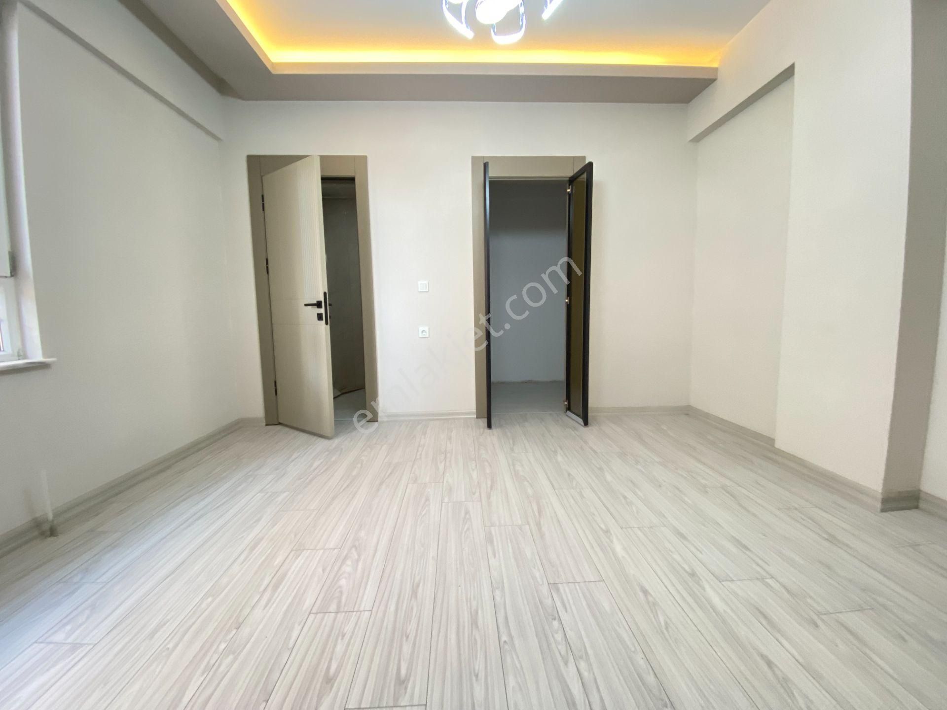 Gökçe Emlak'tan Saray Merkezde Satılık 4+1 Ultralüx Daire - Görsel 14