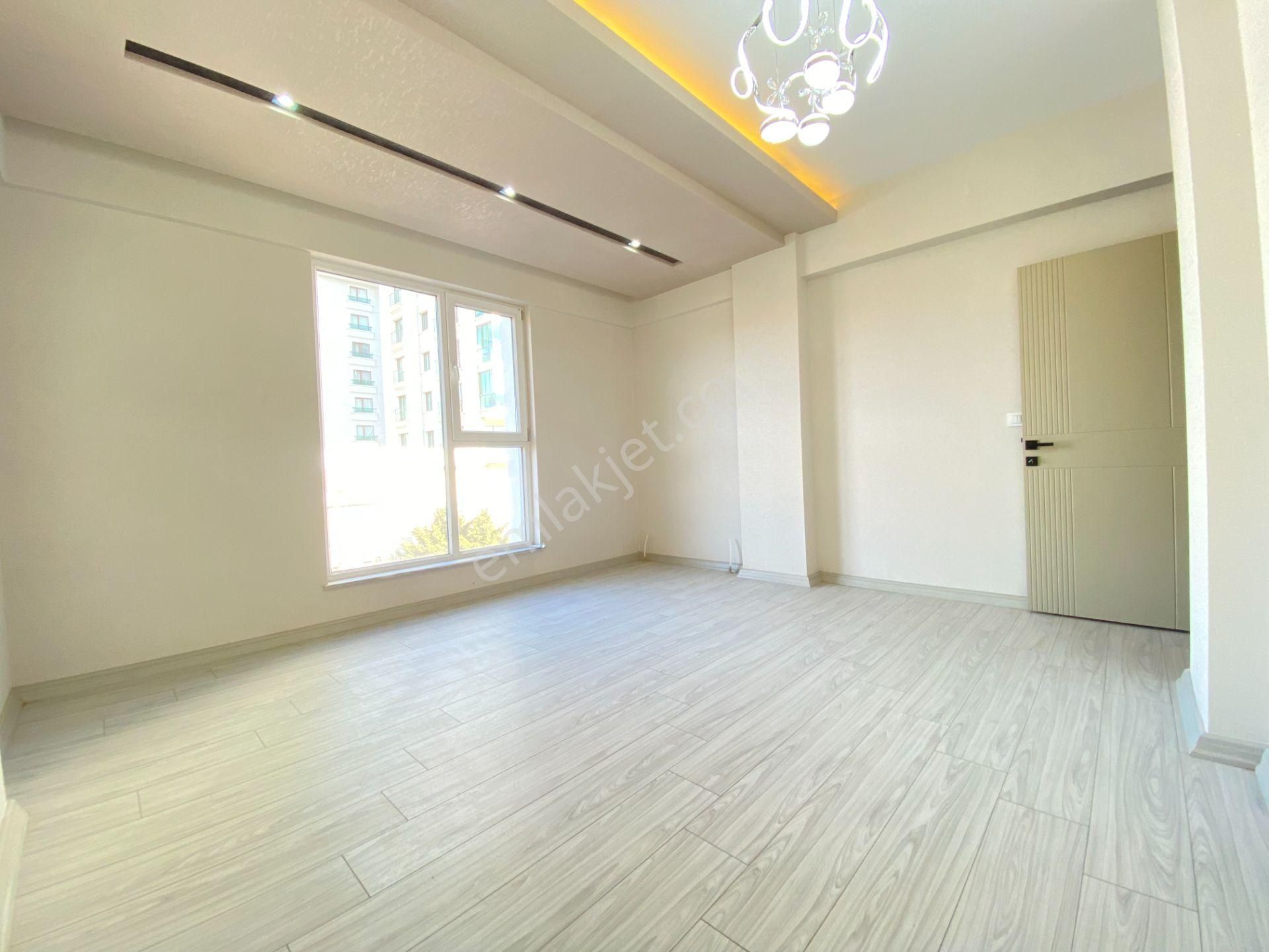 Gökçe Emlak'tan Saray Merkezde Satılık 4+1 Ultralüx Daire - Görsel 4