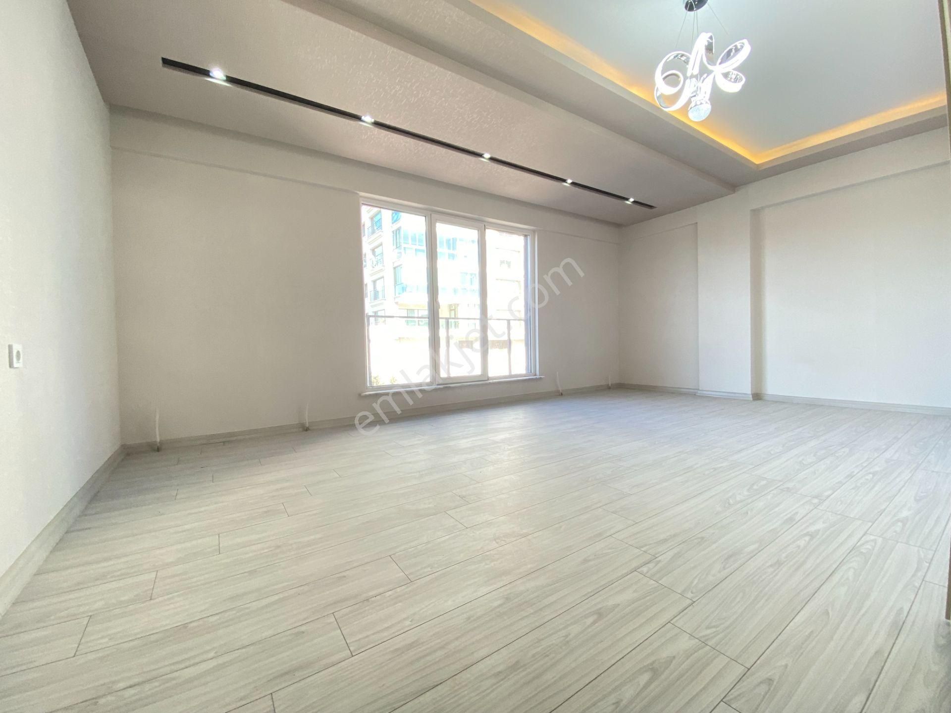 Gökçe Emlak'tan Saray Merkezde Satılık 4+1 Ultralüx Daire - Görsel 6