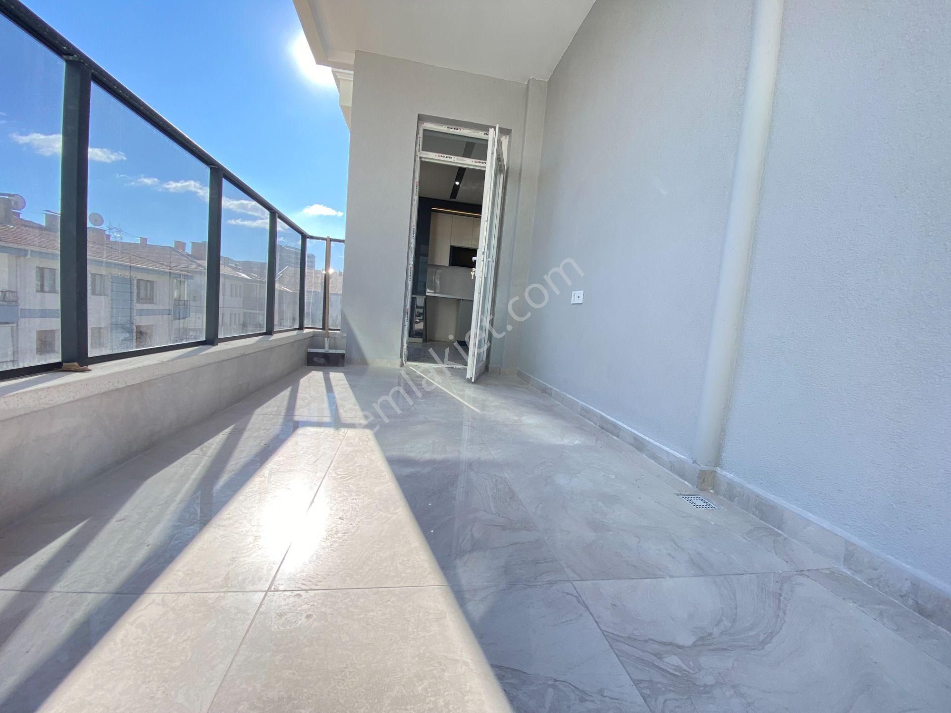 Gökçe Emlak'tan Saray Merkezde Satılık 4+1 Ultralüx Daire - Görsel 26