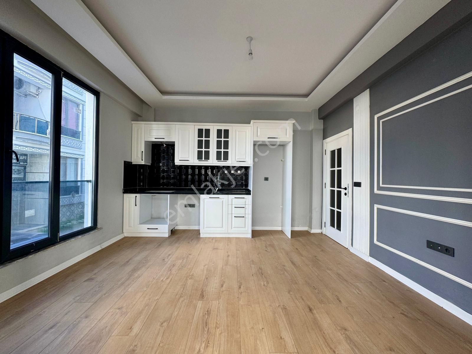 🏡 Referans'tan Akçay'da Ara Kat Ön Cephe Şık Tasarımlı 2+1 Daire