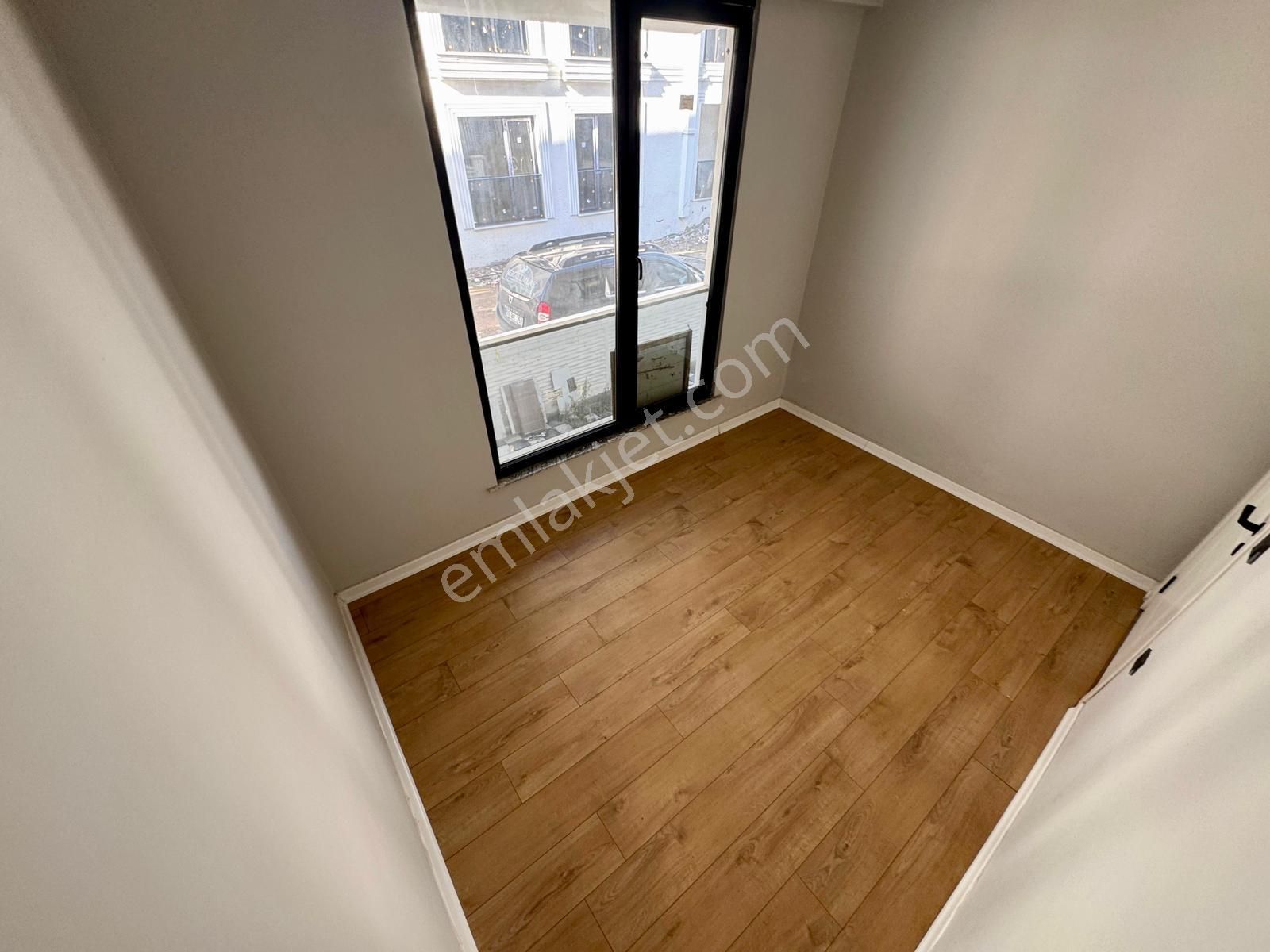 🏡 Referans'tan Akçay'da Ara Kat Ön Cephe Şık Tasarımlı 2+1 Daire - Görsel 10