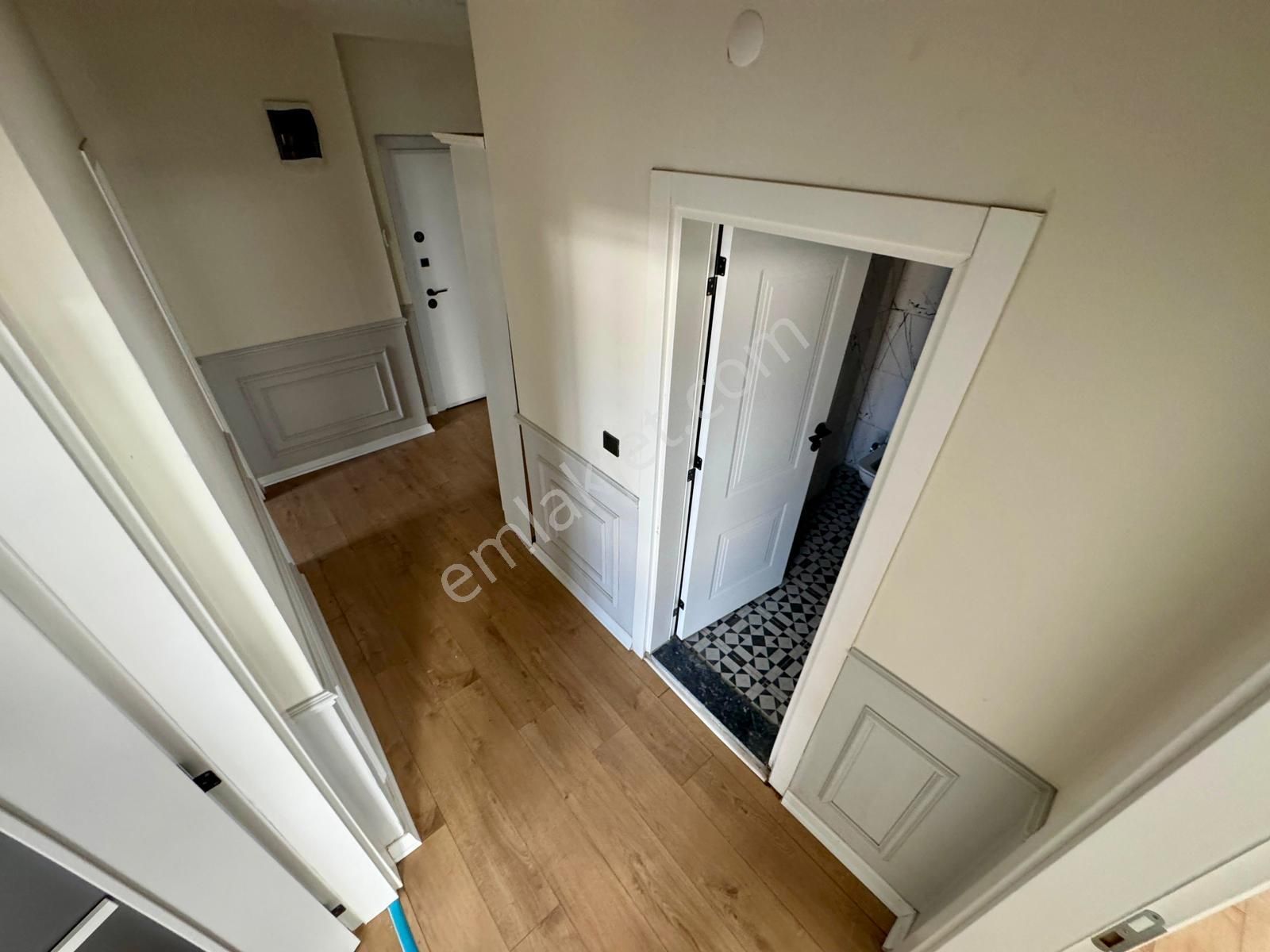 🏡 Referans'tan Akçay'da Ara Kat Ön Cephe Şık Tasarımlı 2+1 Daire - Görsel 20