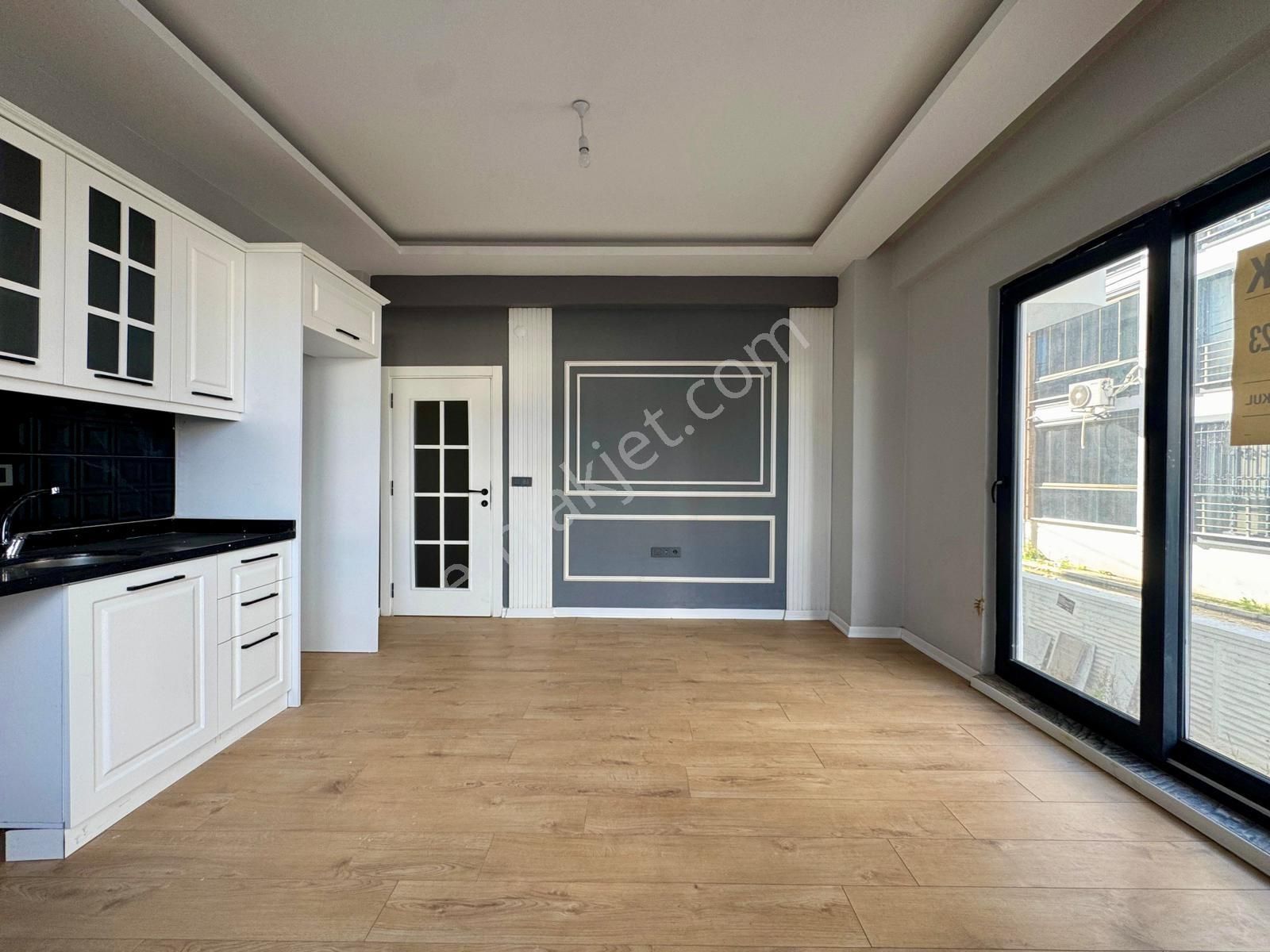 🏡 Referans'tan Akçay'da Ara Kat Ön Cephe Şık Tasarımlı 2+1 Daire - Görsel 5