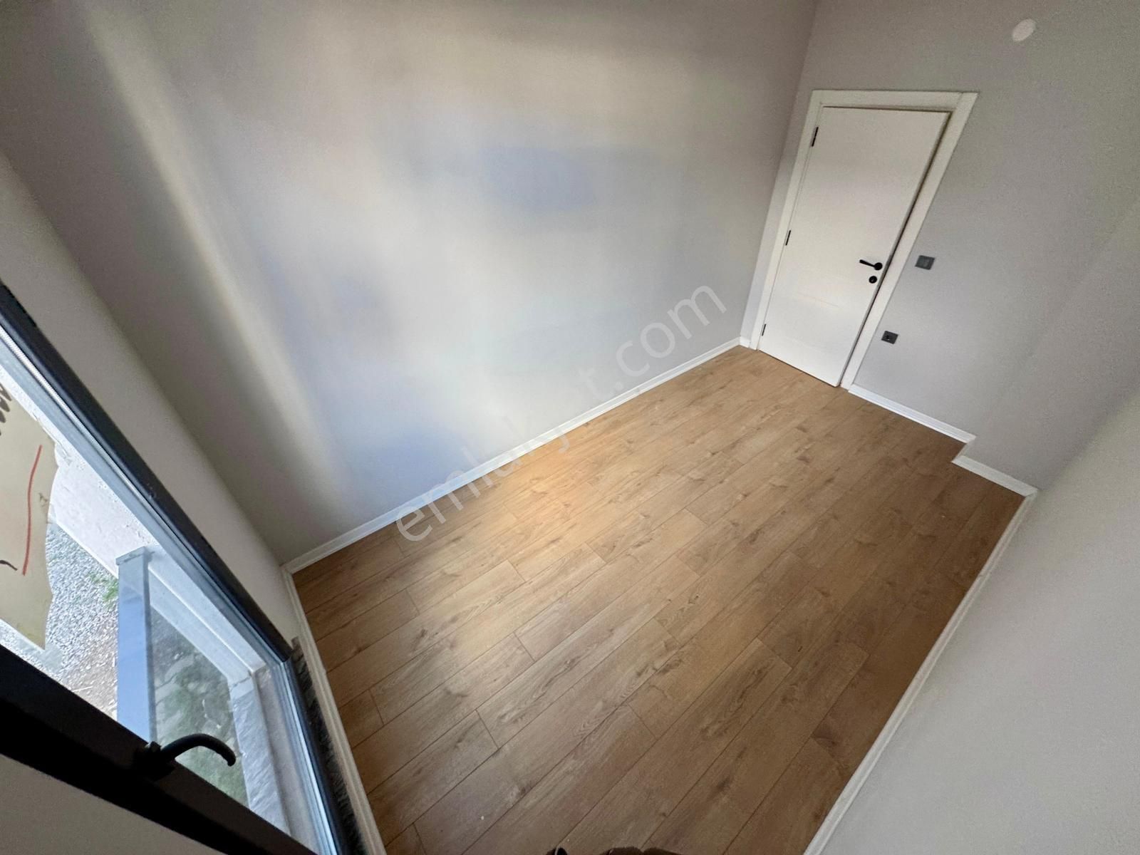 🏡 Referans'tan Akçay'da Ara Kat Ön Cephe Şık Tasarımlı 2+1 Daire - Görsel 18