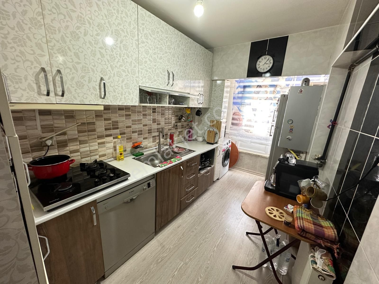 Selçuklu Mah'de 3.ara Kata Kredi Limitsiz Satılık 3+1 Masrafsız Daire