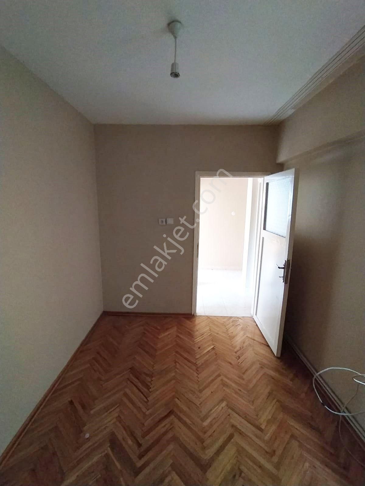 Mertcan Dan Yakacık Meydana Yürüme Arakat 3+1 Balkonlu Kiralık - Görsel 14