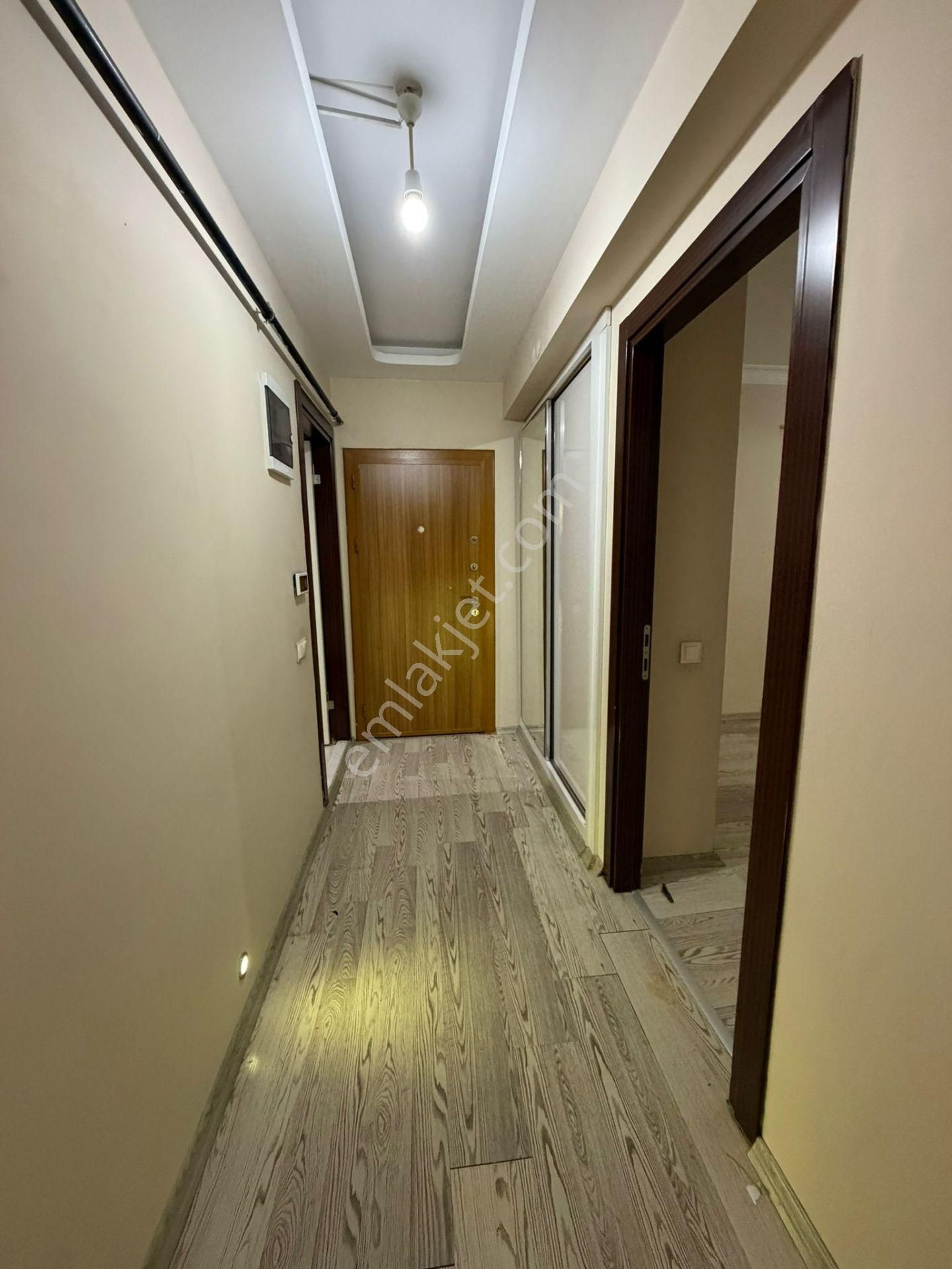 Buca Fırat Mah. 2+1 130 M2 Kapalı Mutfak Doğalgazlı Kiralık Lüks Daire - Görsel 3
