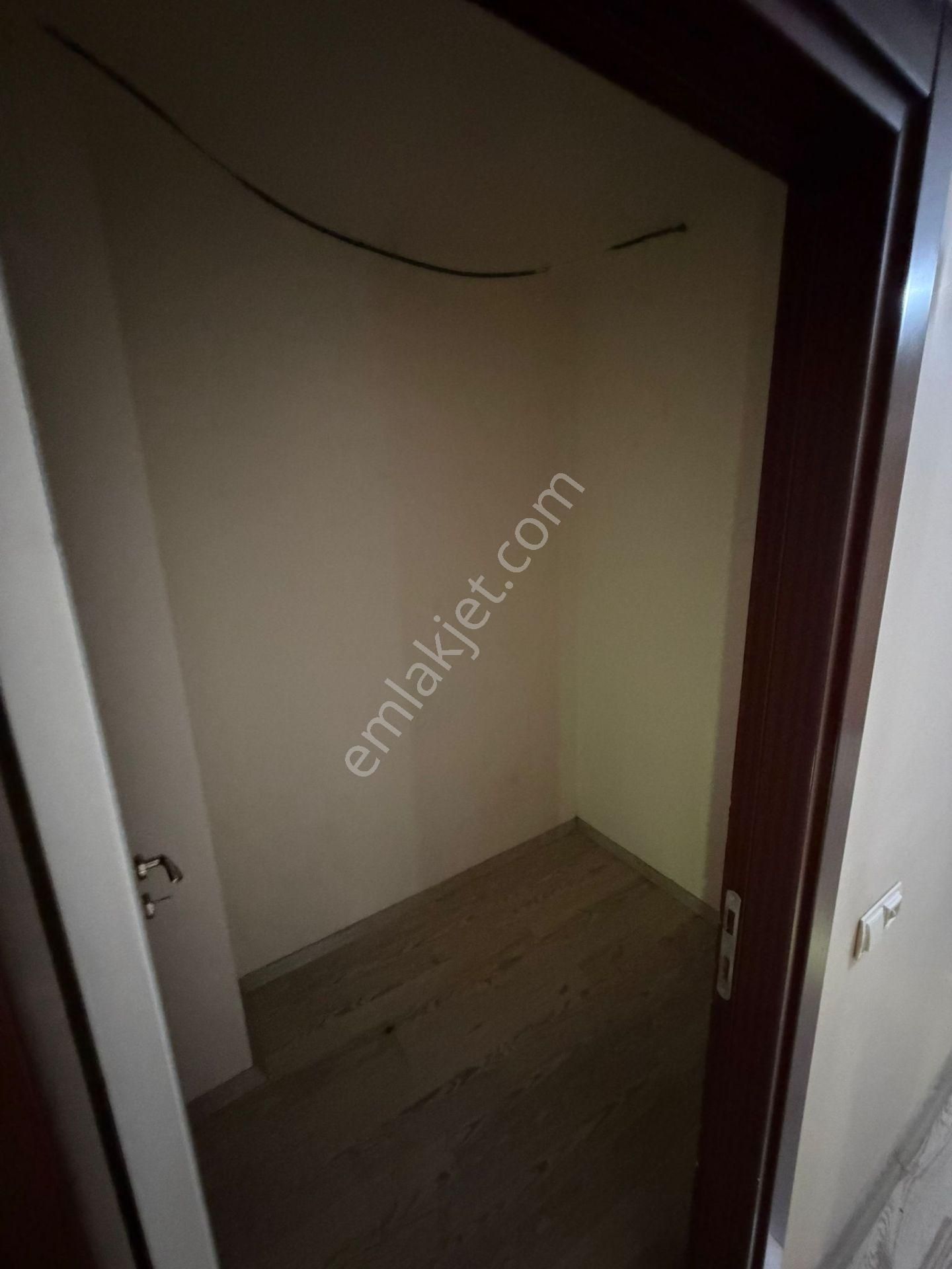 Buca Fırat Mah. 2+1 130 M2 Kapalı Mutfak Doğalgazlı Kiralık Lüks Daire - Görsel 9