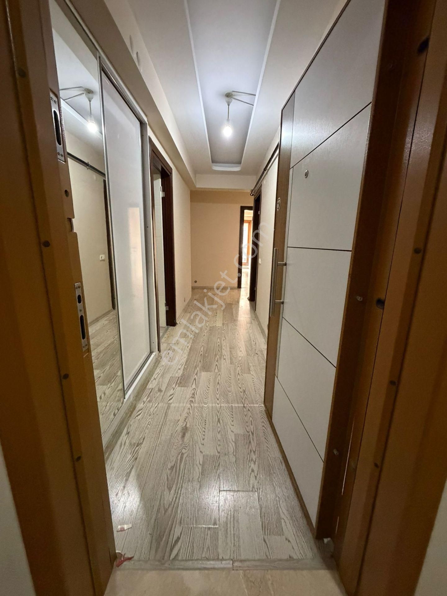 Buca Fırat Mah. 2+1 130 M2 Kapalı Mutfak Doğalgazlı Kiralık Lüks Daire - Görsel 14