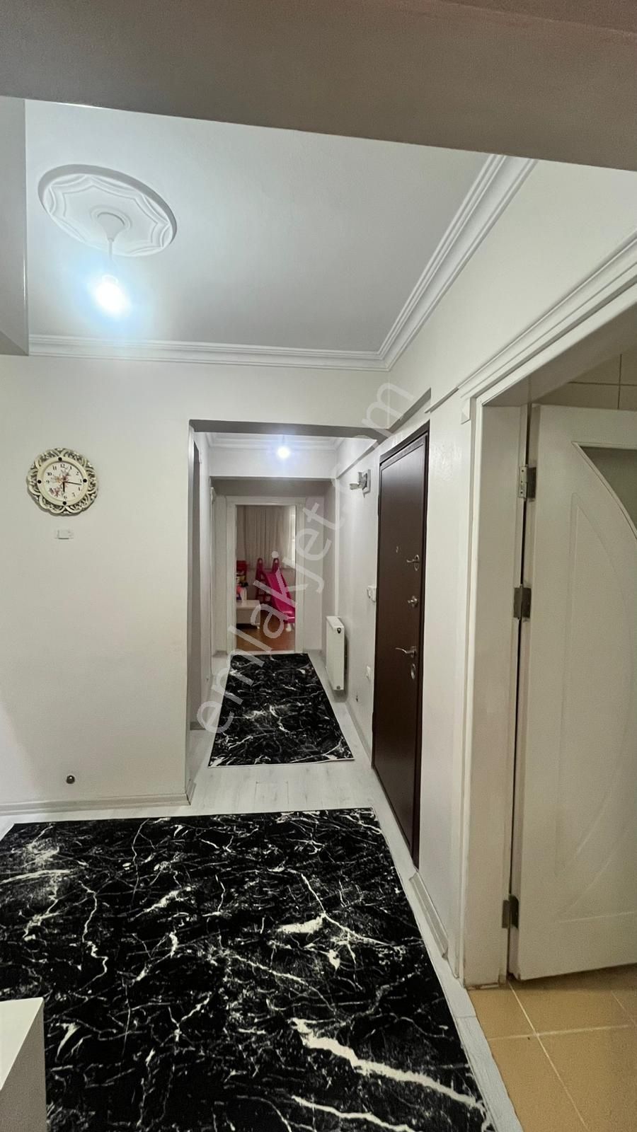 Esentepe 3+1 Emsalsiz Büyüklükte 130m² Hoca Ahmet Yesevi Cadde Üzerinde - Görsel 3