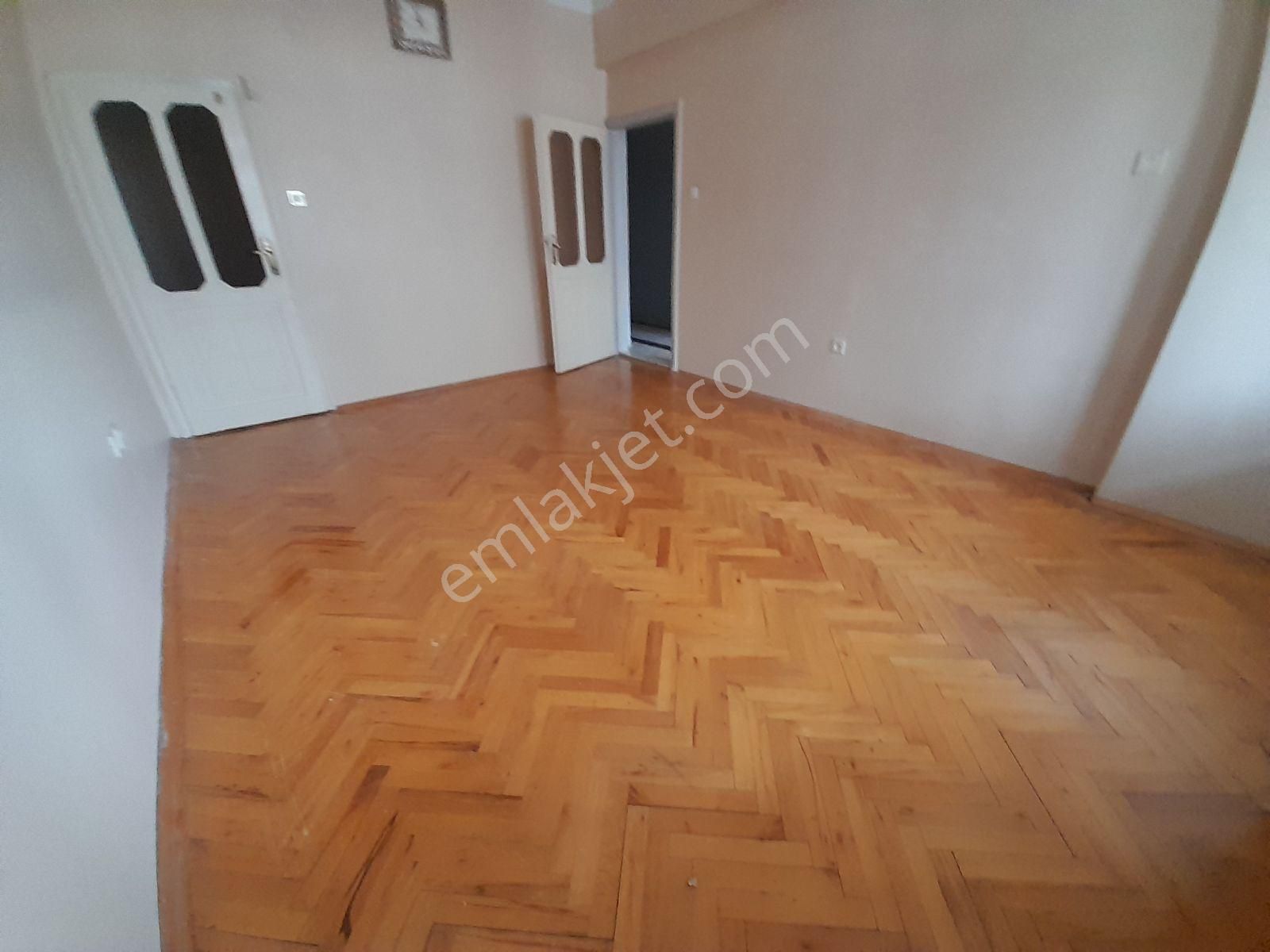 Erciyesevlerde Satılık Geniş 4+1 Daire - Görsel 22