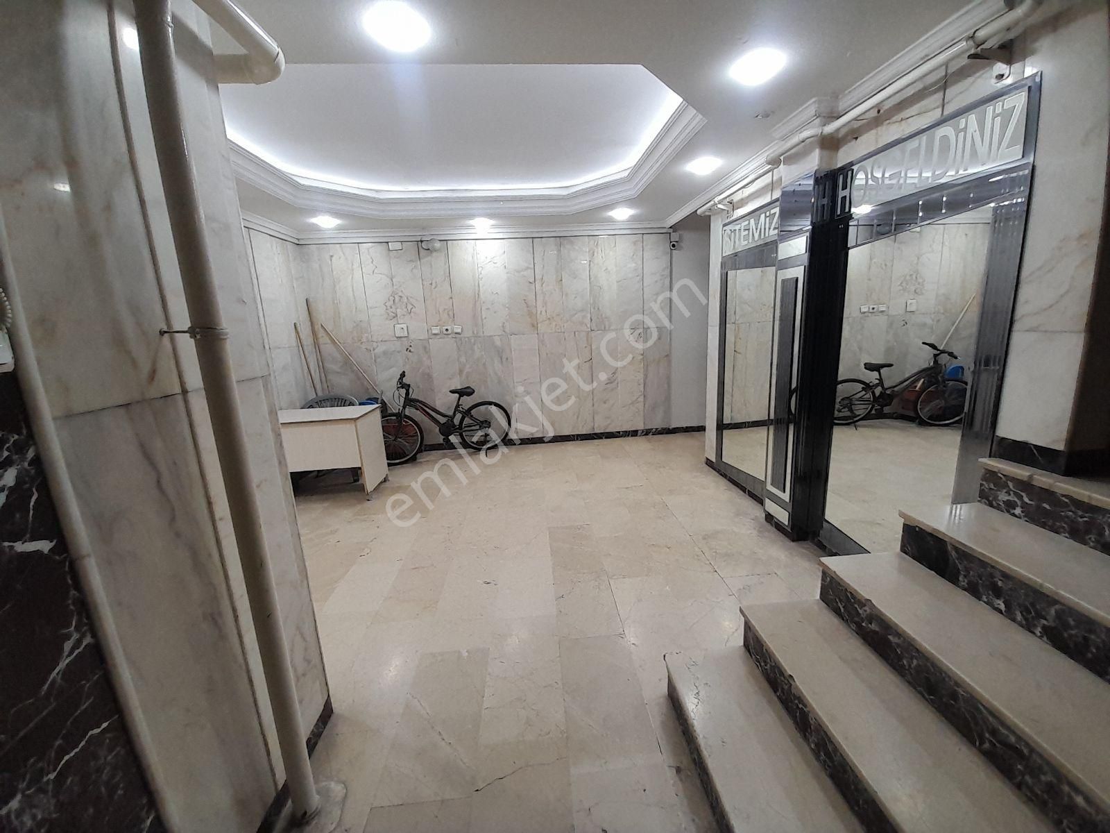 Erciyesevlerde Satılık Geniş 4+1 Daire - Görsel 3