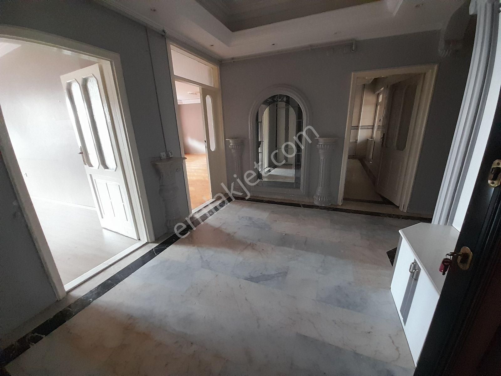 Erciyesevlerde Satılık Geniş 4+1 Daire - Görsel 10