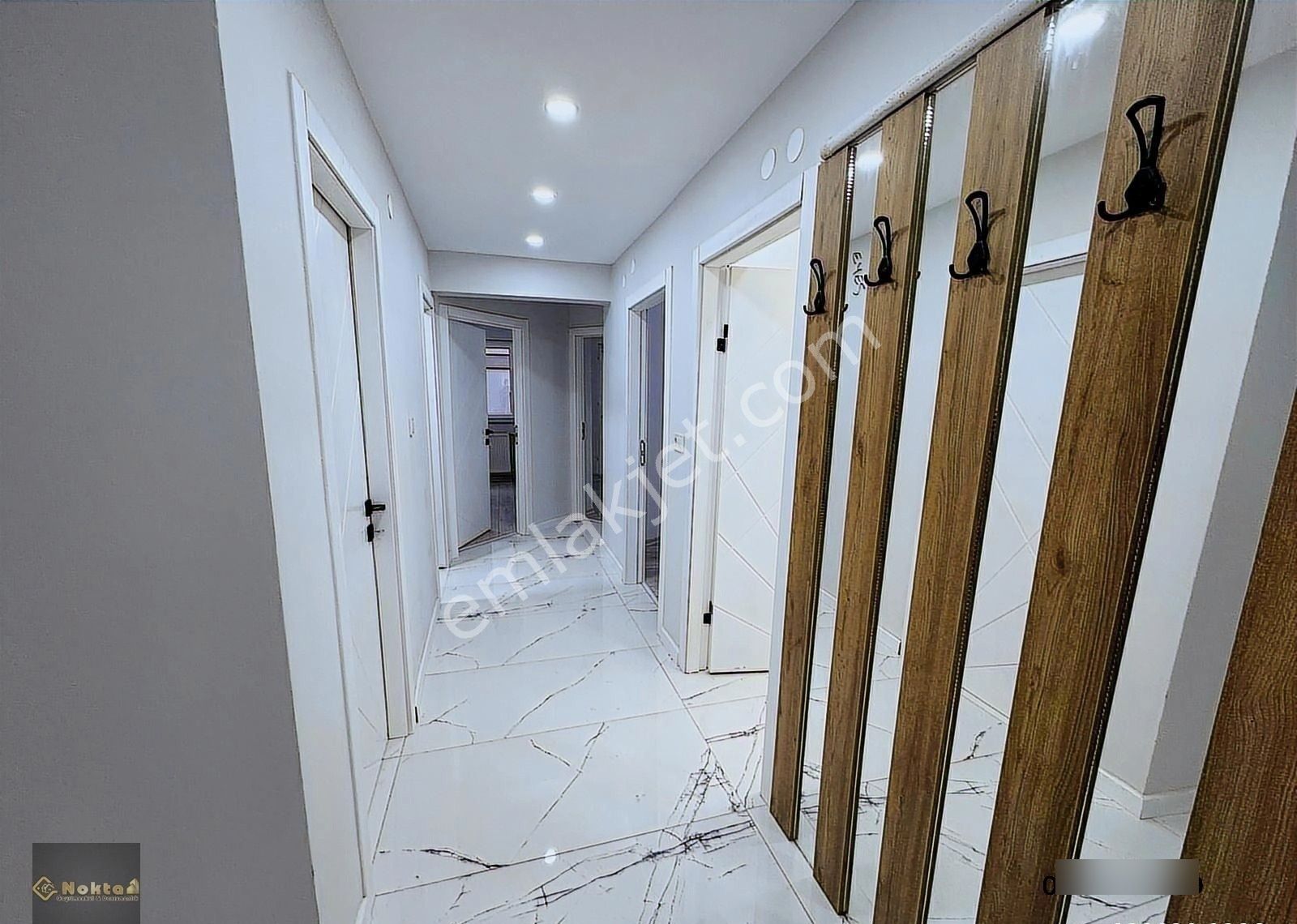 30 Ağustos Mahallesinde 3+1//120m2 Yapılı-ön Cephe-merkezi Konum - Görsel 3