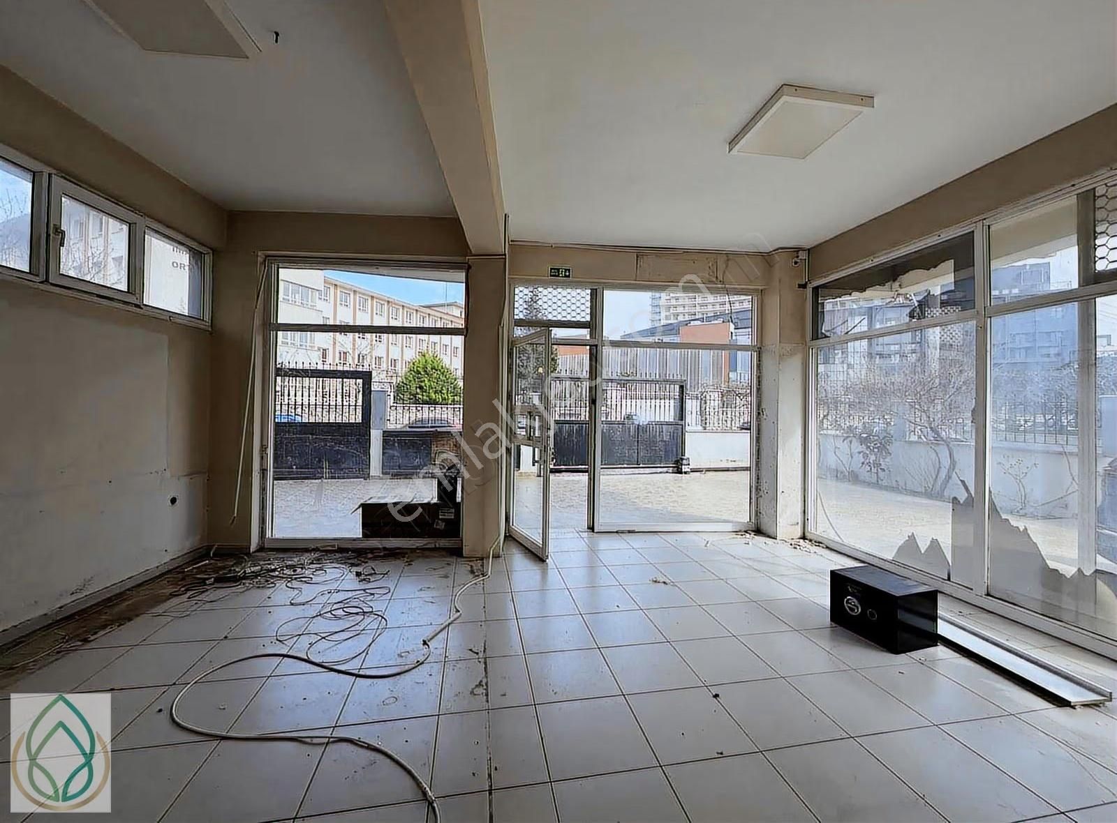 Yeşilova Da Point Avm Yakını Kiralık Dükkan
