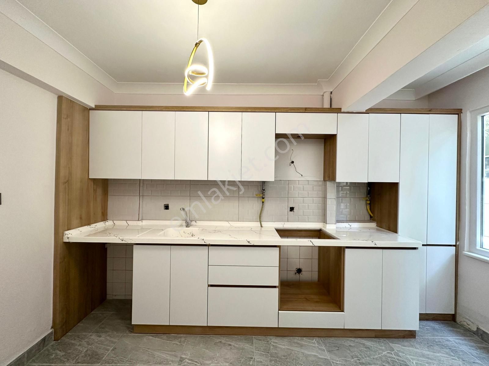 🏡 Referans'tan Altınkum'da Denize 100 Metre Şık Tasarımlı 2+1 Daire - Görsel 4