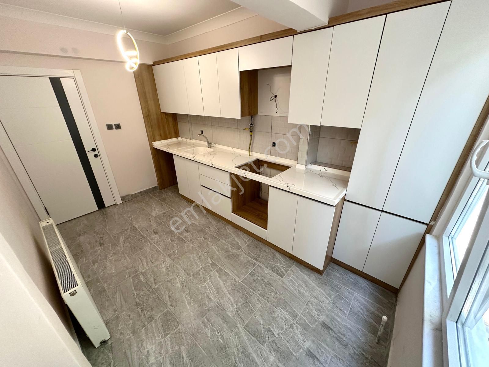 🏡 Referans'tan Altınkum'da Denize 100 Metre Şık Tasarımlı 2+1 Daire