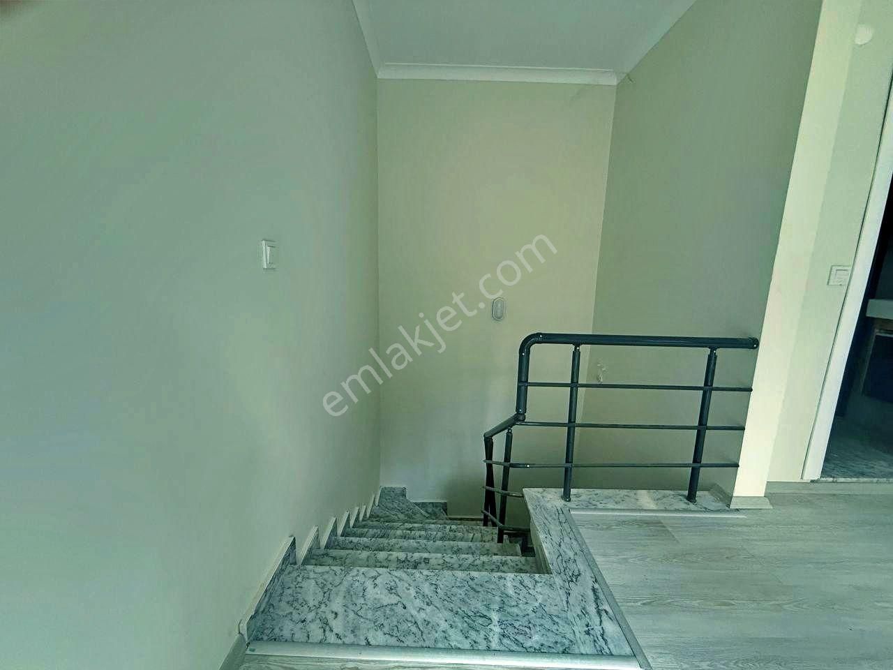 Uytundan Gürede Doğa İle İçiçe Kupon 3+1 Ters Dubleks Daire - Görsel 35