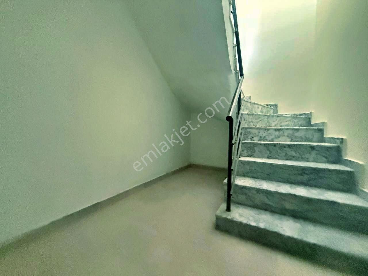 Uytundan Gürede Doğa İle İçiçe Kupon 3+1 Ters Dubleks Daire - Görsel 30