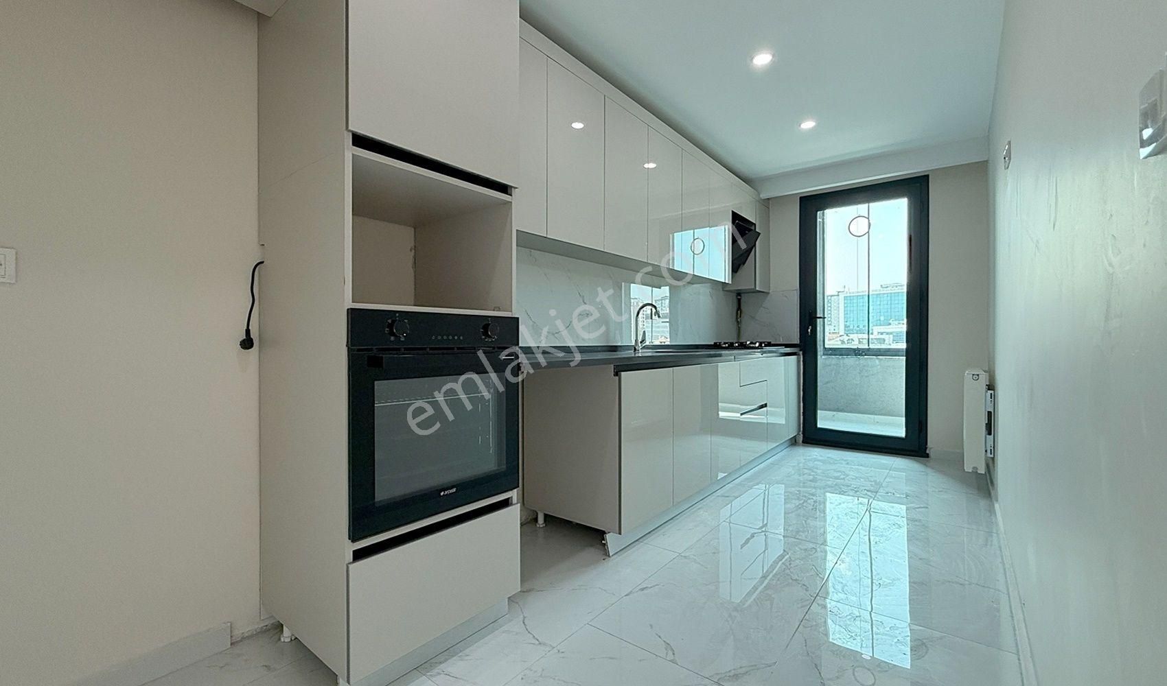 Weal World' Den Bahçelievler De K.otoparklı, Butik Sitede, Geniş 3+1 ... - Görsel 7