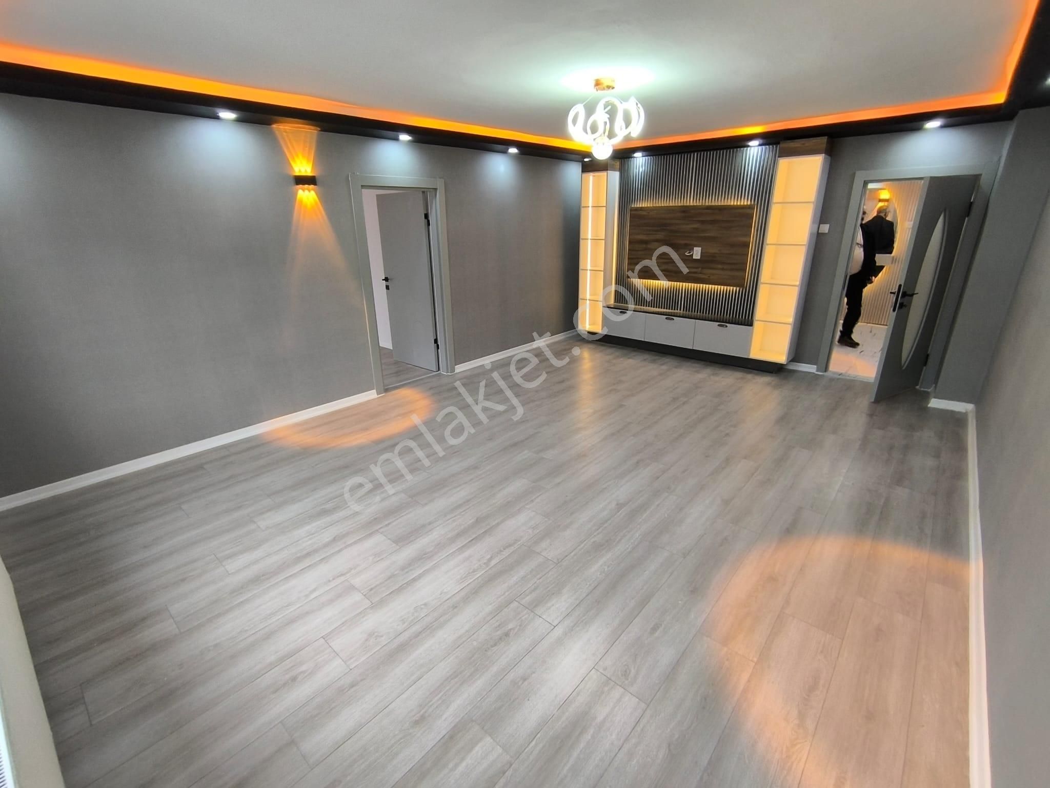 Plevne Mahallesin'de Full Yapılı Satılık Daire - Görsel 13