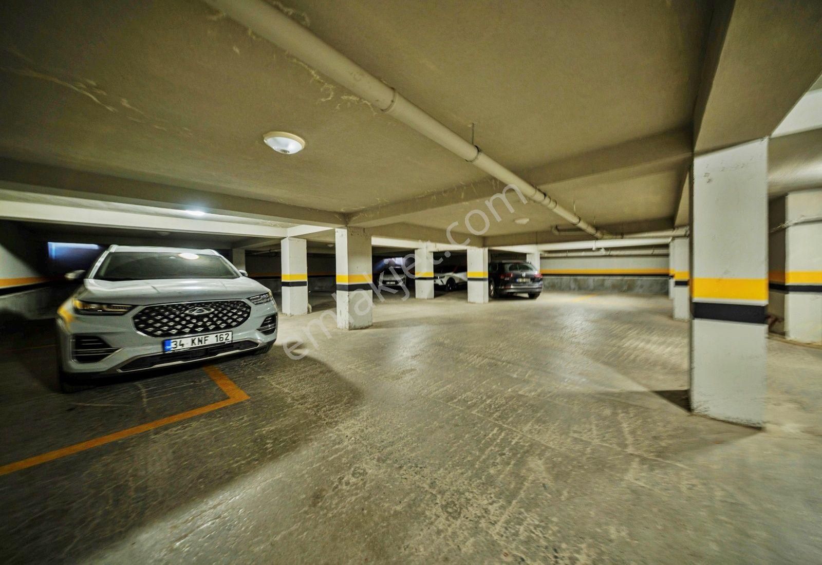 Weal World' Den B.evler Merkez De, Yeni Binada, K.otoparklı, 2+1, 90 M2, 1.kat, Lüks ... - Görsel 20