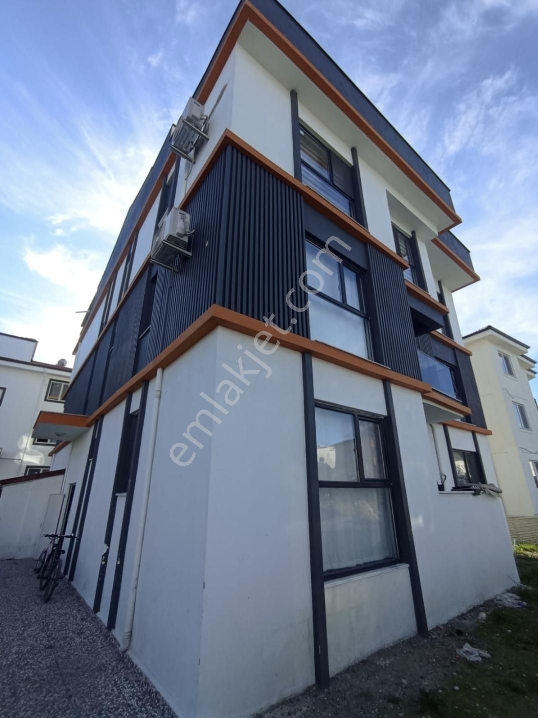 Dalaman Merkezde Satılık Bahçe Katı 1+1 Daire