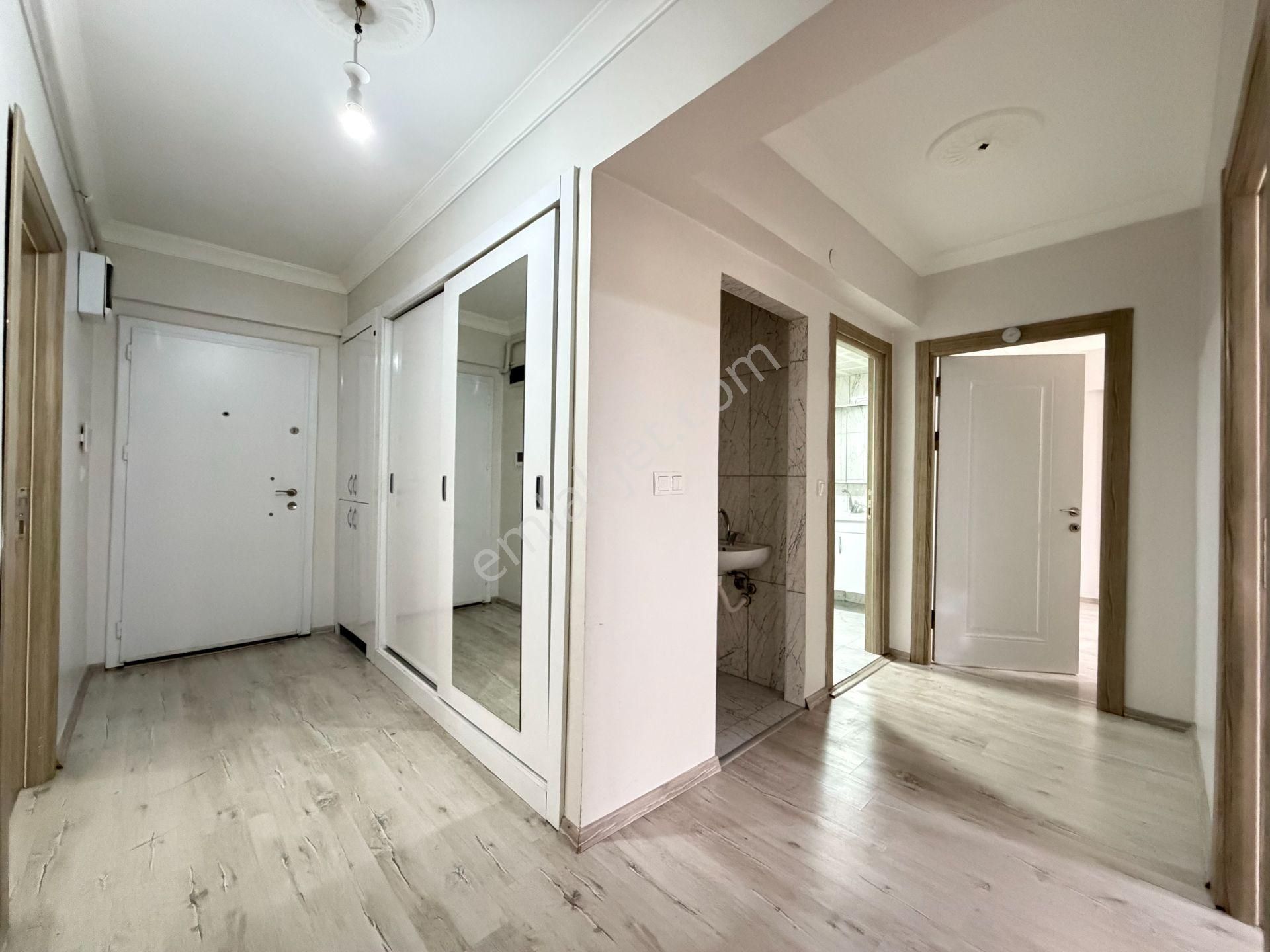 Gökçe Emlak'tan Sarayda Giysi Odalı 3+1 Full Yapı Satılık Daire - Görsel 8