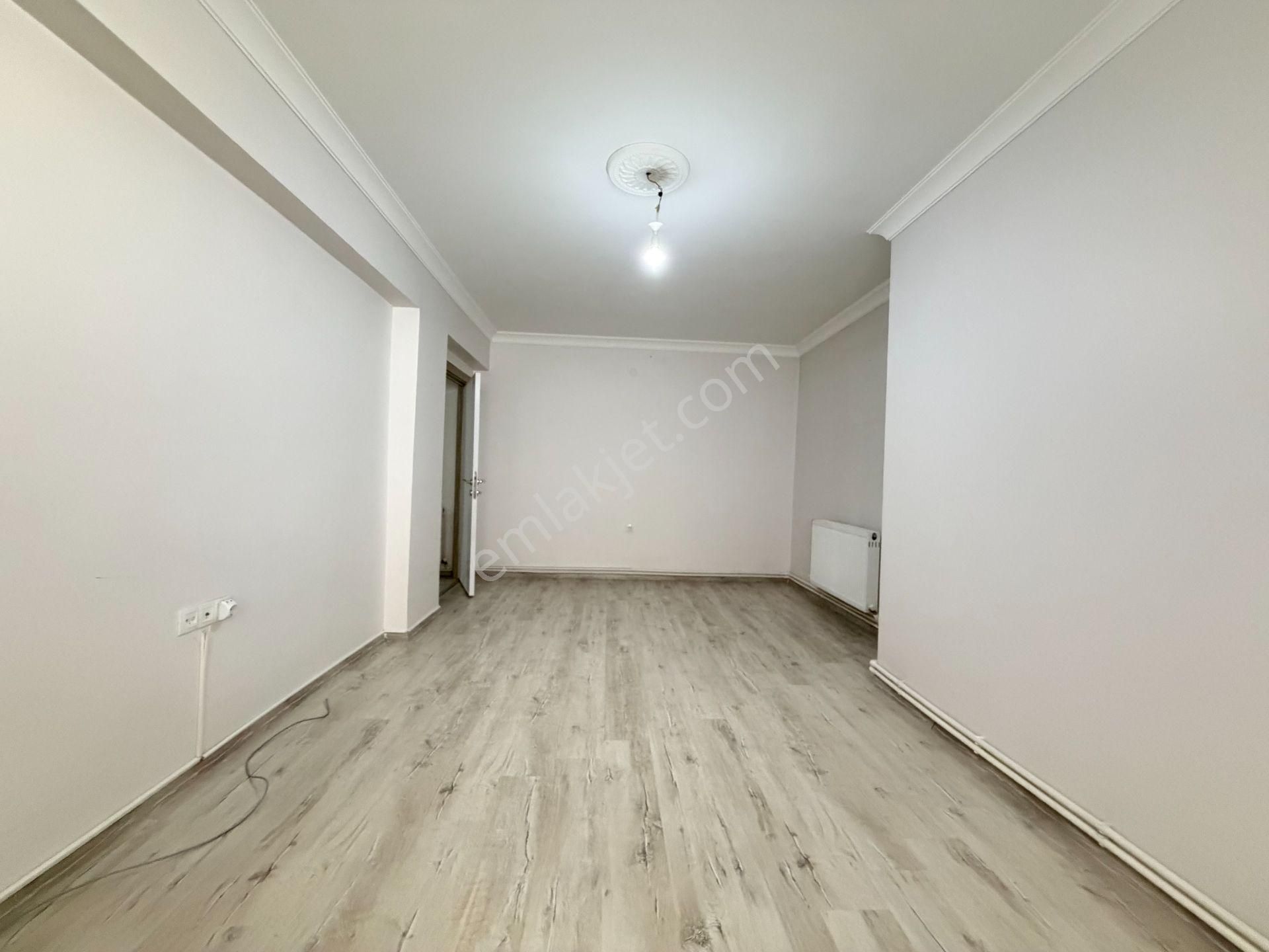 Gökçe Emlak'tan Sarayda Giysi Odalı 3+1 Full Yapı Satılık Daire - Görsel 12