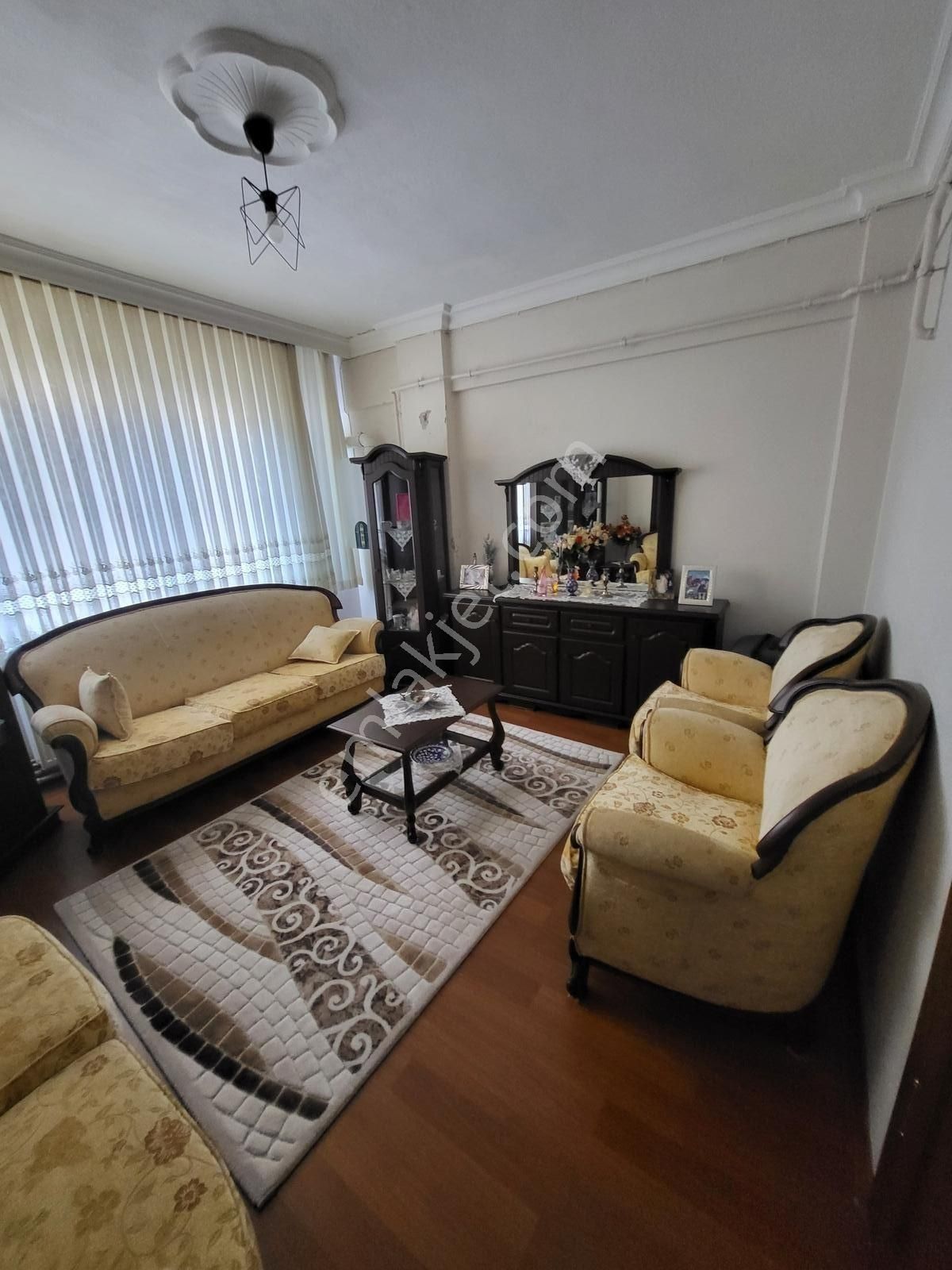 Pazartesi Pazarı Satılık 3+1 Daire | 117 M² Brüt | Çarşı Merkez - Görsel 22