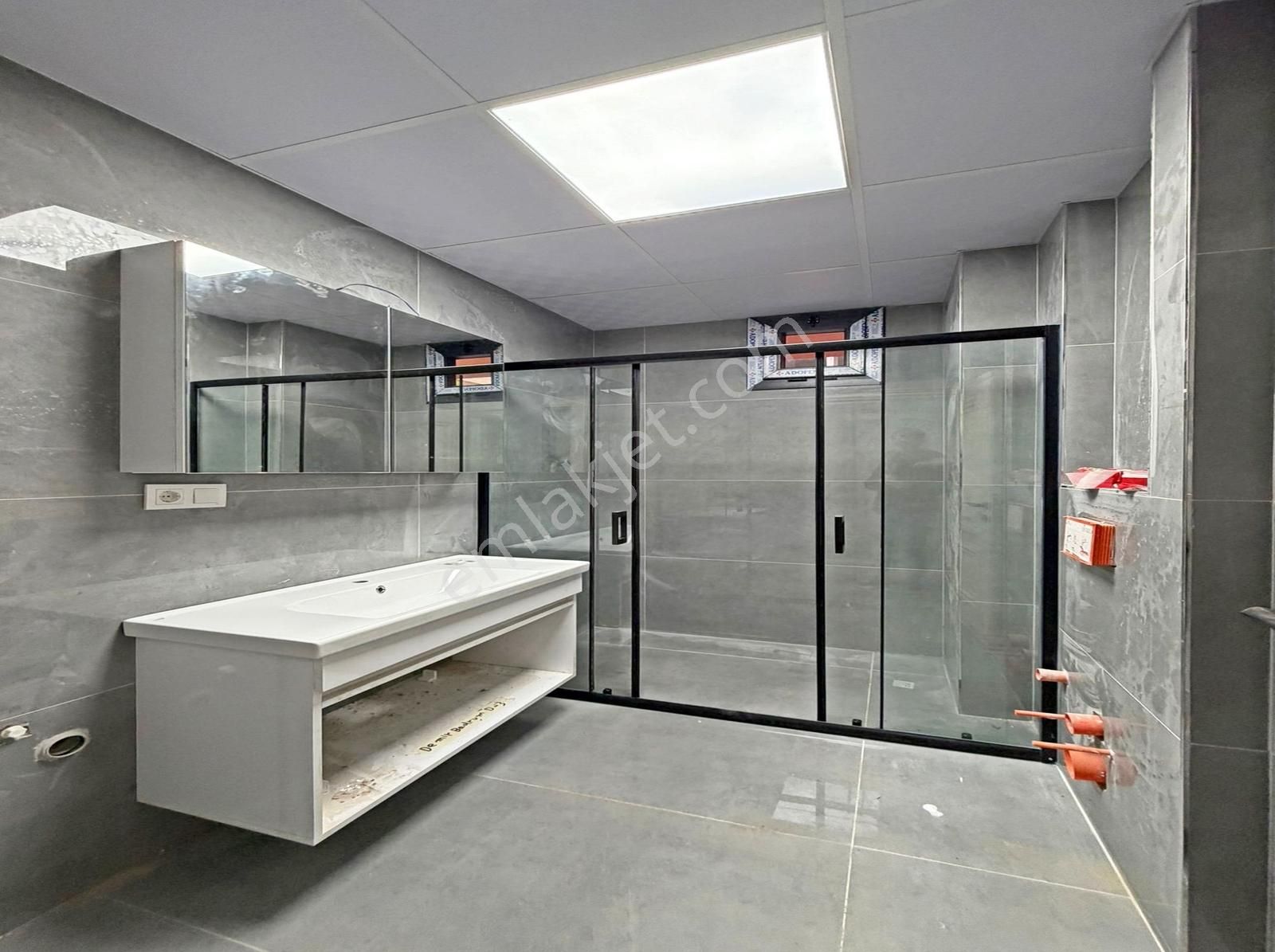 Metrobüse Yakın Sıfır Binada Büyük M2 Bahçeli 2+1 Bahçe Katı - Görsel 9