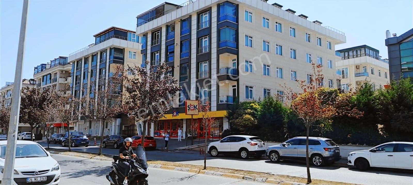 Beylikdüzü Adnankahveci Mah. Belinay 2 Sitesi 3+1 Satılık Daire
