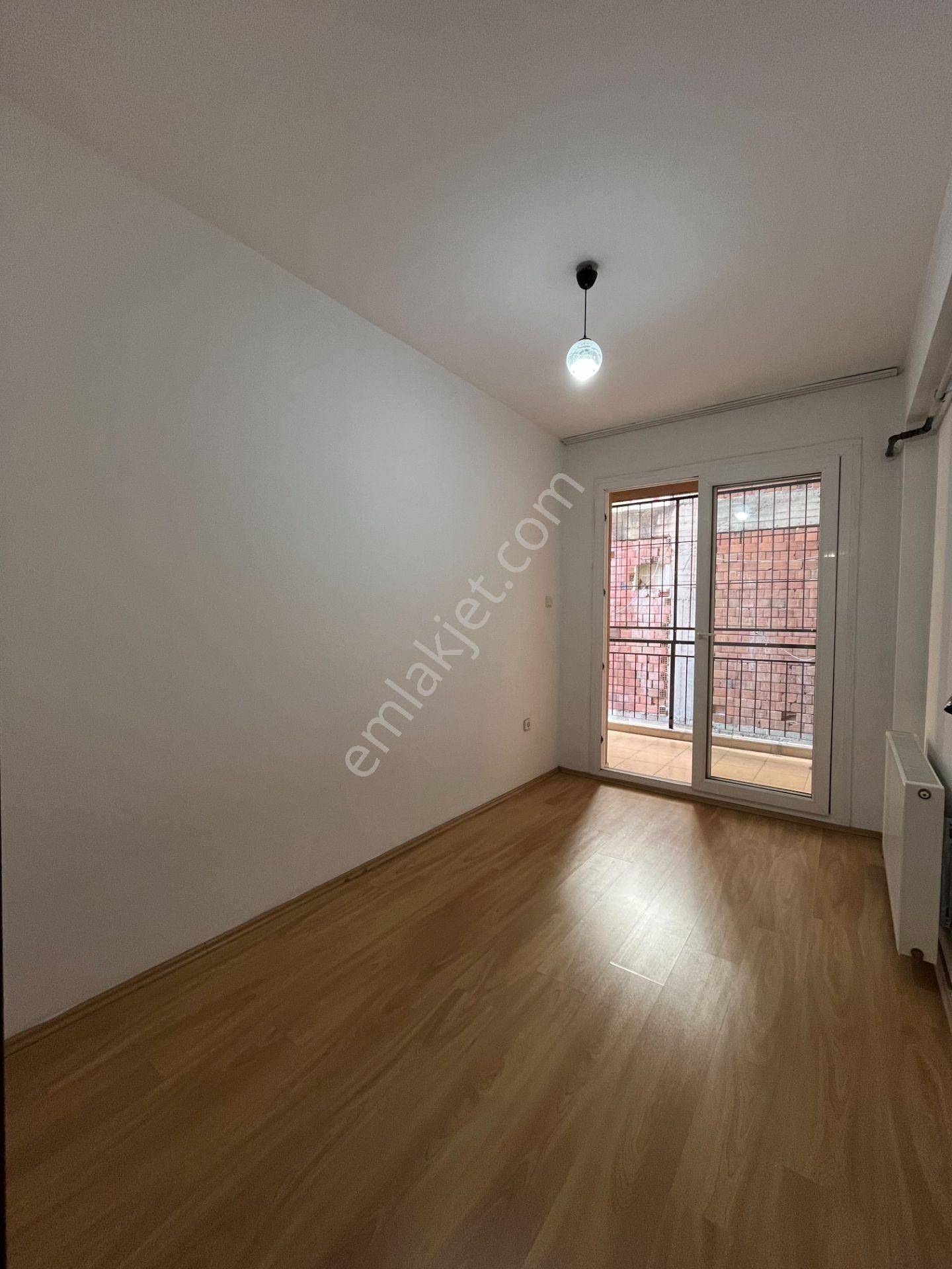 Bayraklı Sevgi Yolu Yakını Doğalgazlı Ve Ankastreli 2+1 Kiralık Daire - Görsel 29
