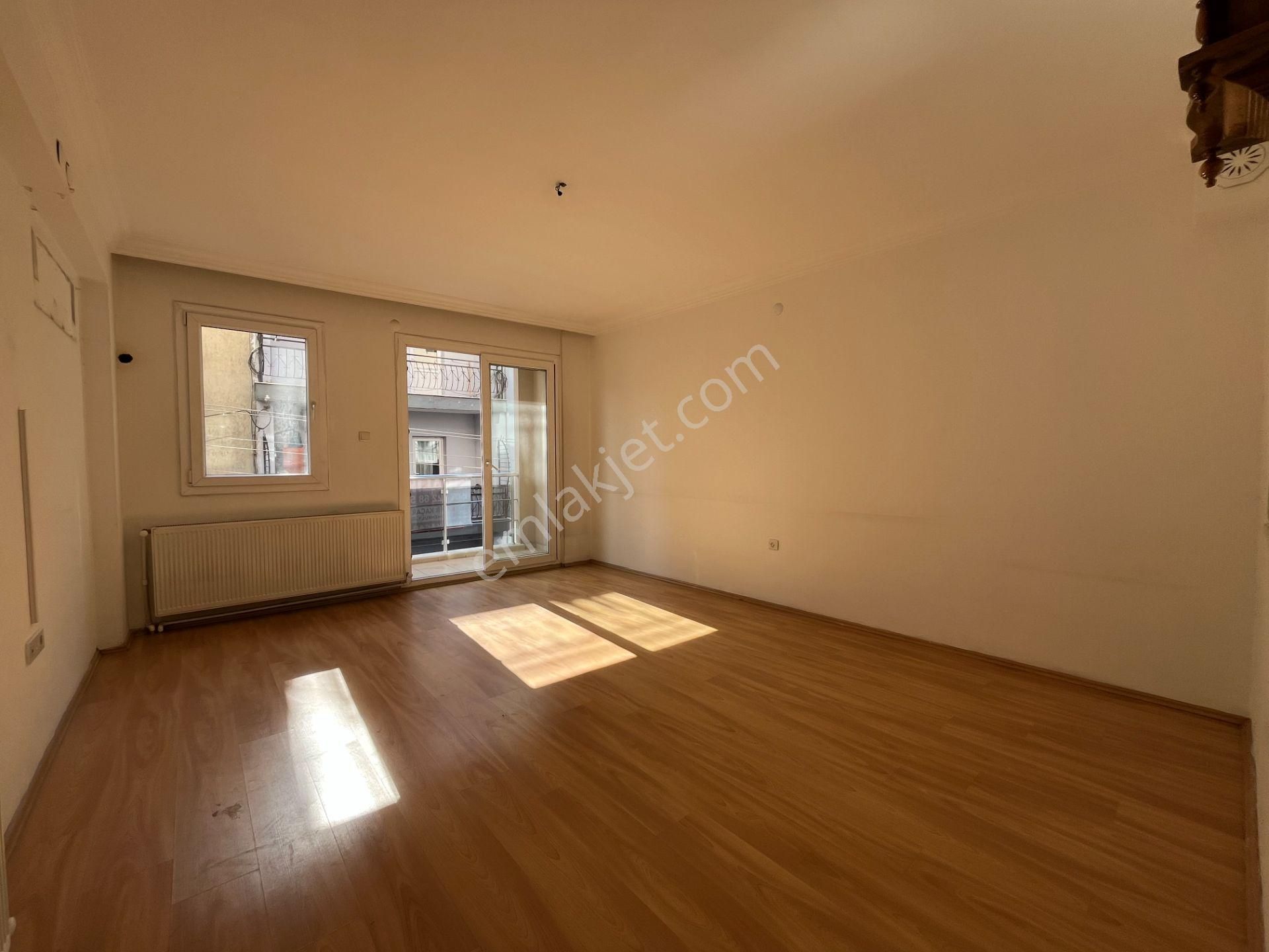 Bayraklı Sevgi Yolu Yakını Doğalgazlı Ve Ankastreli 2+1 Kiralık Daire - Görsel 2
