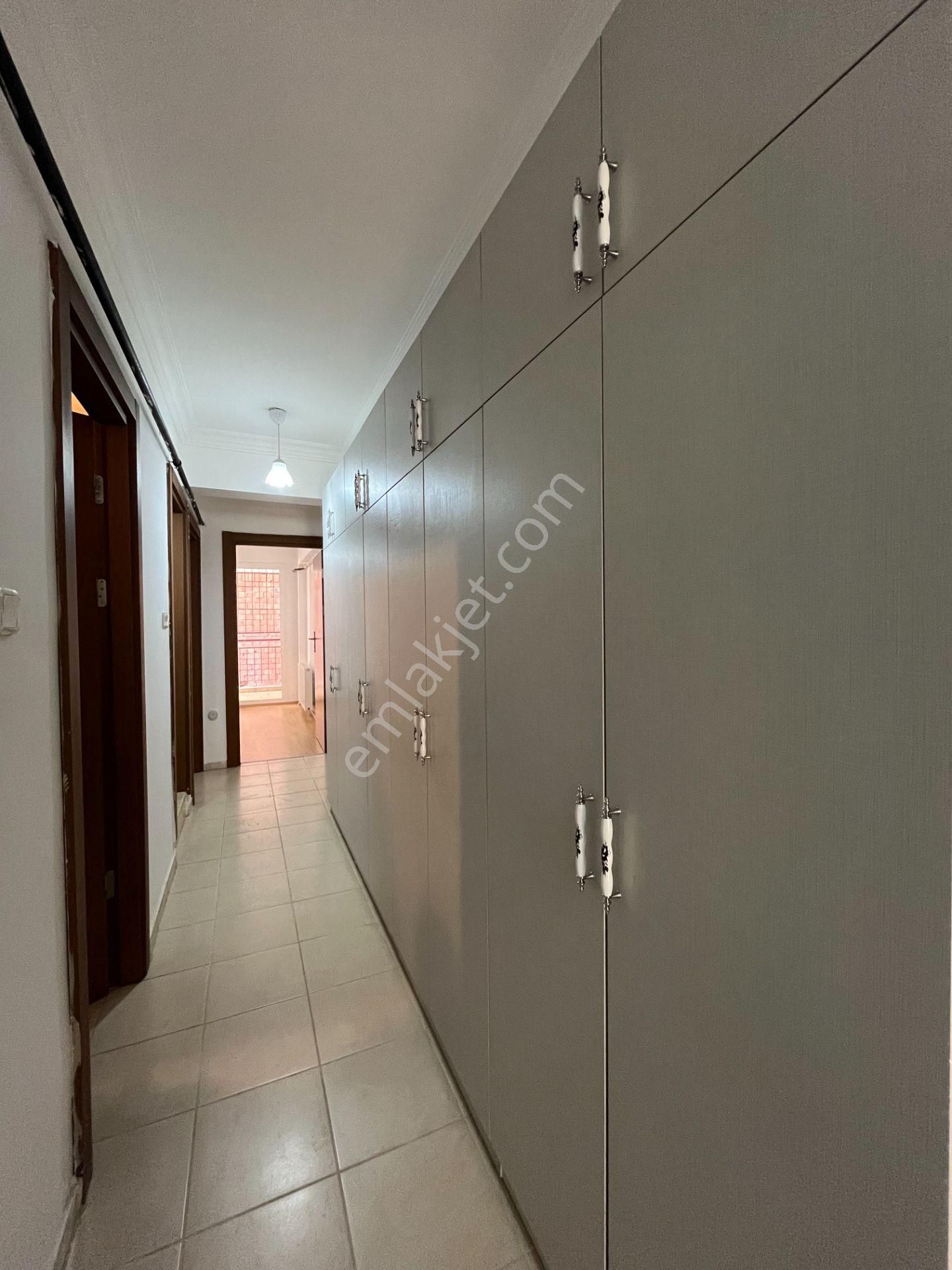 Bayraklı Sevgi Yolu Yakını Doğalgazlı Ve Ankastreli 2+1 Kiralık Daire - Görsel 15