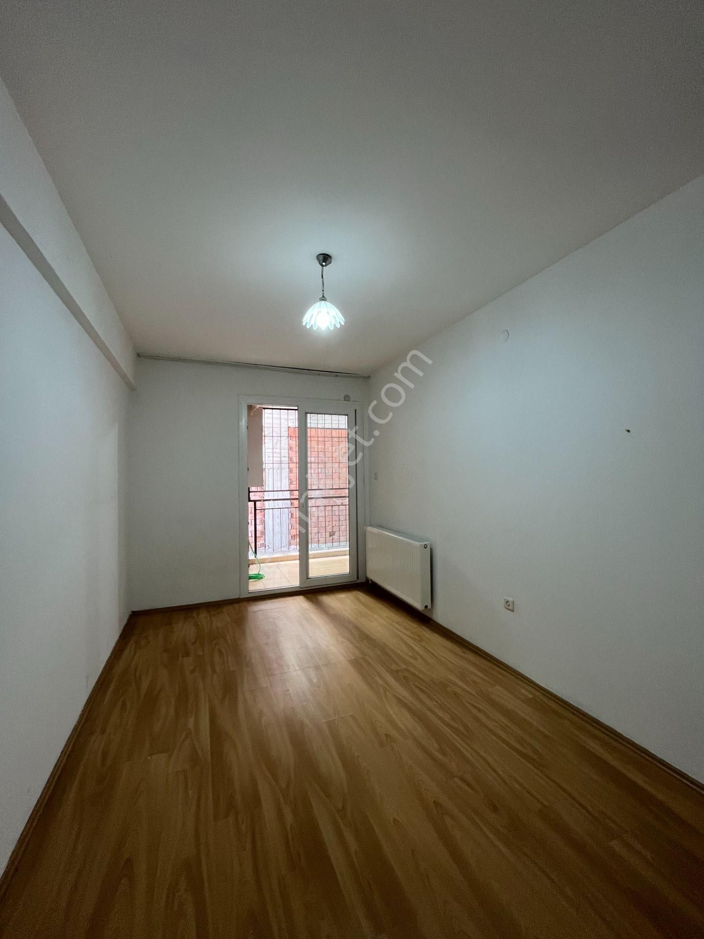 Bayraklı Sevgi Yolu Yakını Doğalgazlı Ve Ankastreli 2+1 Kiralık Daire - Görsel 24