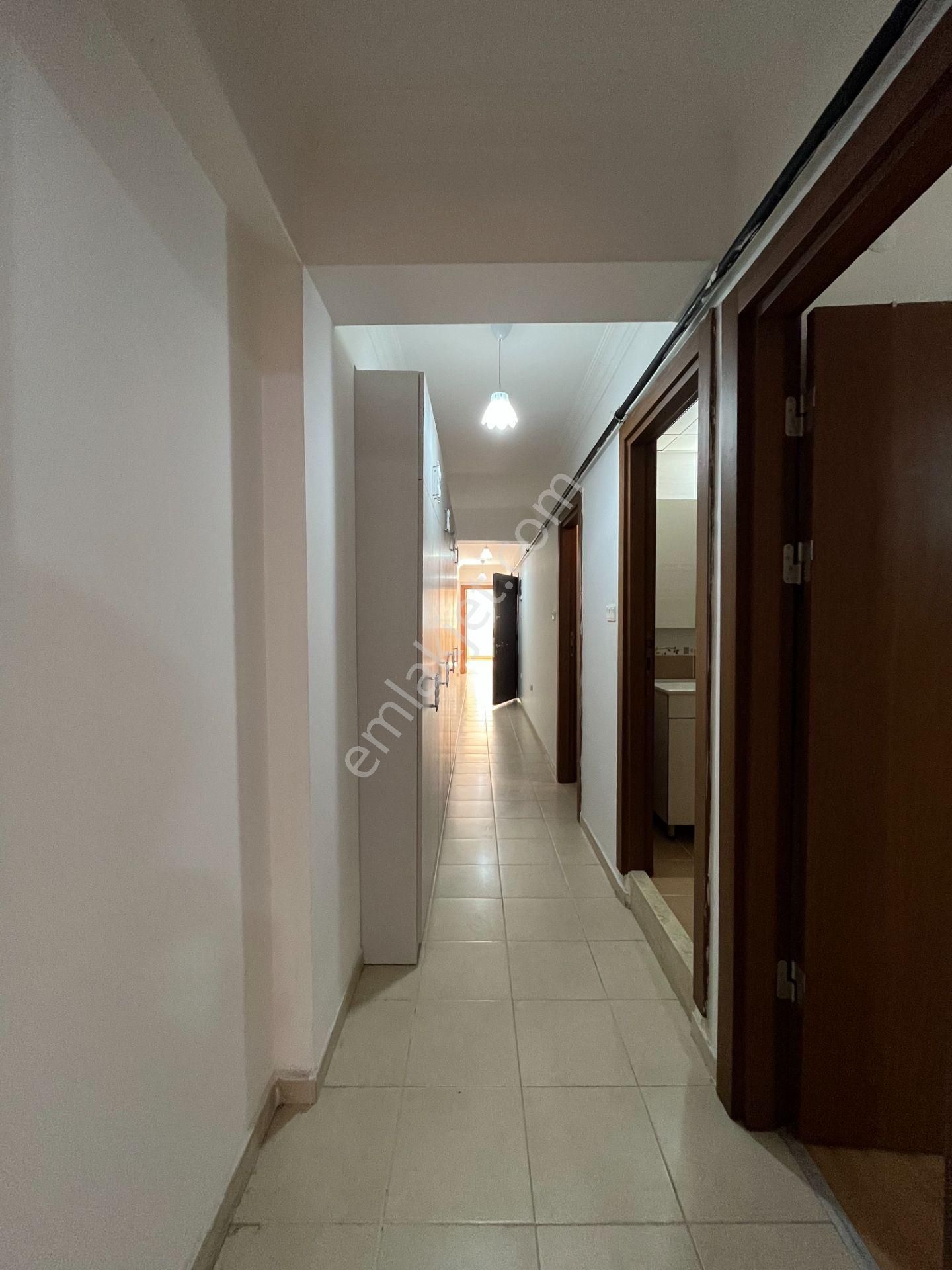 Bayraklı Sevgi Yolu Yakını Doğalgazlı Ve Ankastreli 2+1 Kiralık Daire - Görsel 16