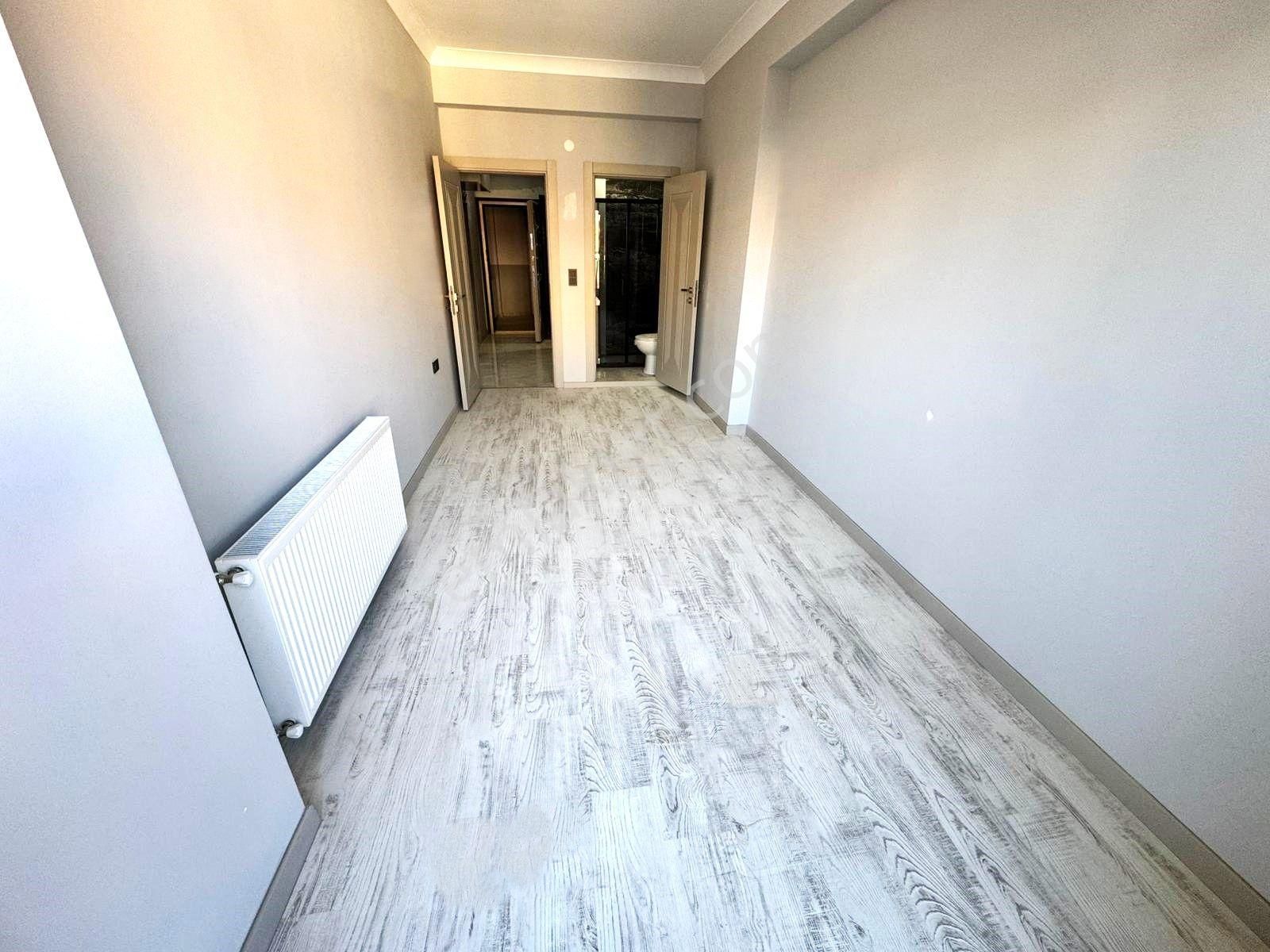 Edremit Merkez'de Aygülden Ön Cephe Sıfır Doğalgazlı Ebeveyn Banyolu Asansörlü Acil2+1 Satılık Daire - Görsel 16