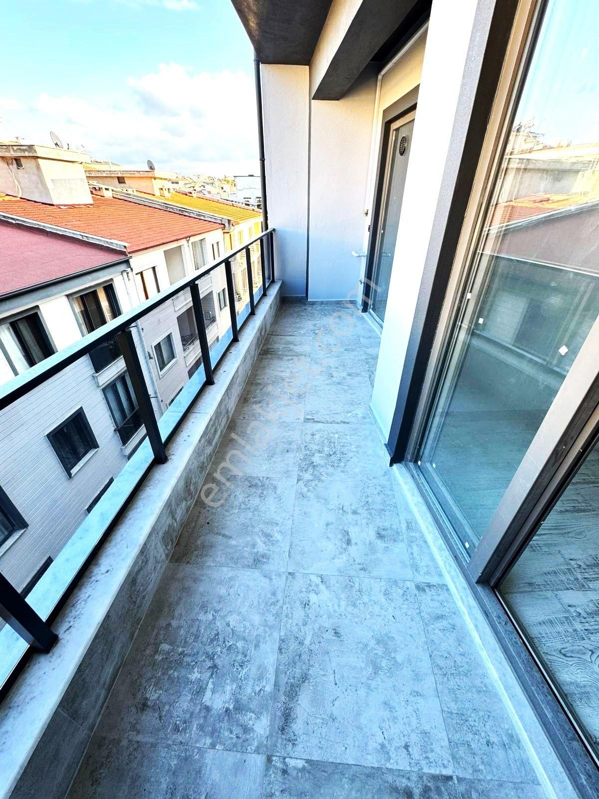 Edremit Merkez'de Aygülden Ön Cephe Sıfır Doğalgazlı Ebeveyn Banyolu Asansörlü Acil2+1 Satılık Daire - Görsel 30