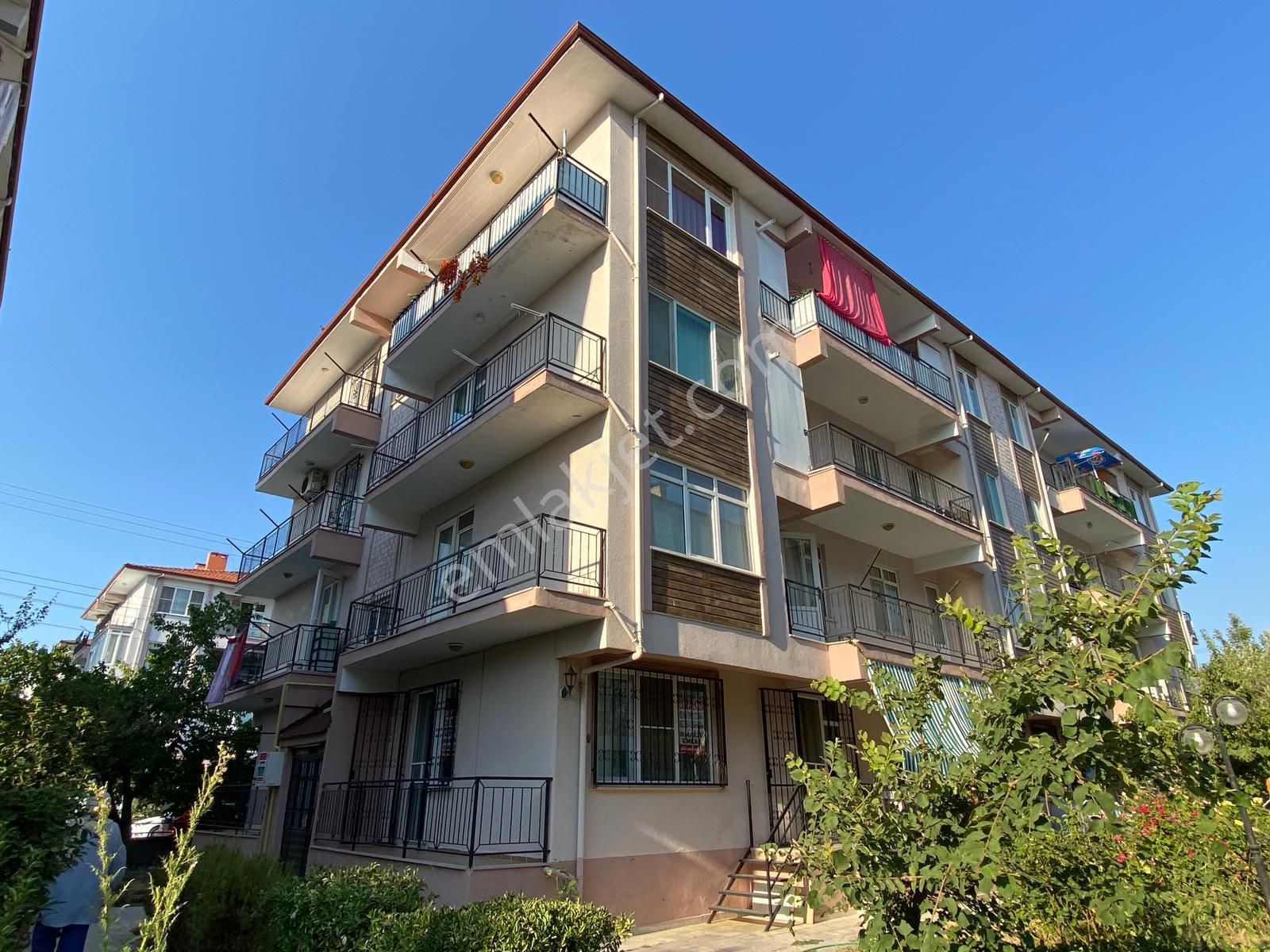 Yetkisi Irmaksudan Altınkum Da Site İçinde Full Eşyalı Satılık 2+1 Daire
