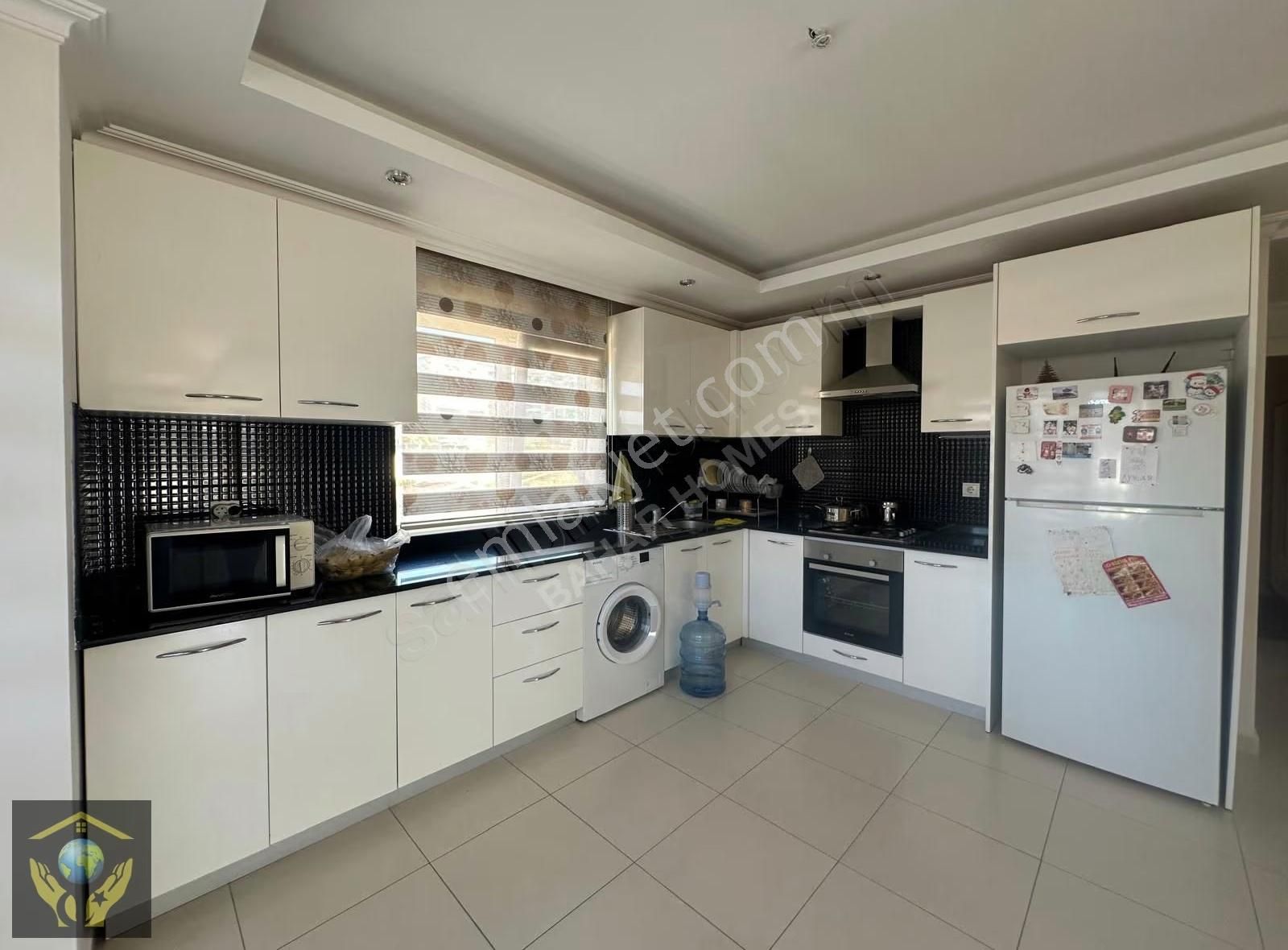 200 M2 3+1 Çok Geniş Ferah Denizde Plyajı Var Firsat Yatırımlık - Görsel 3