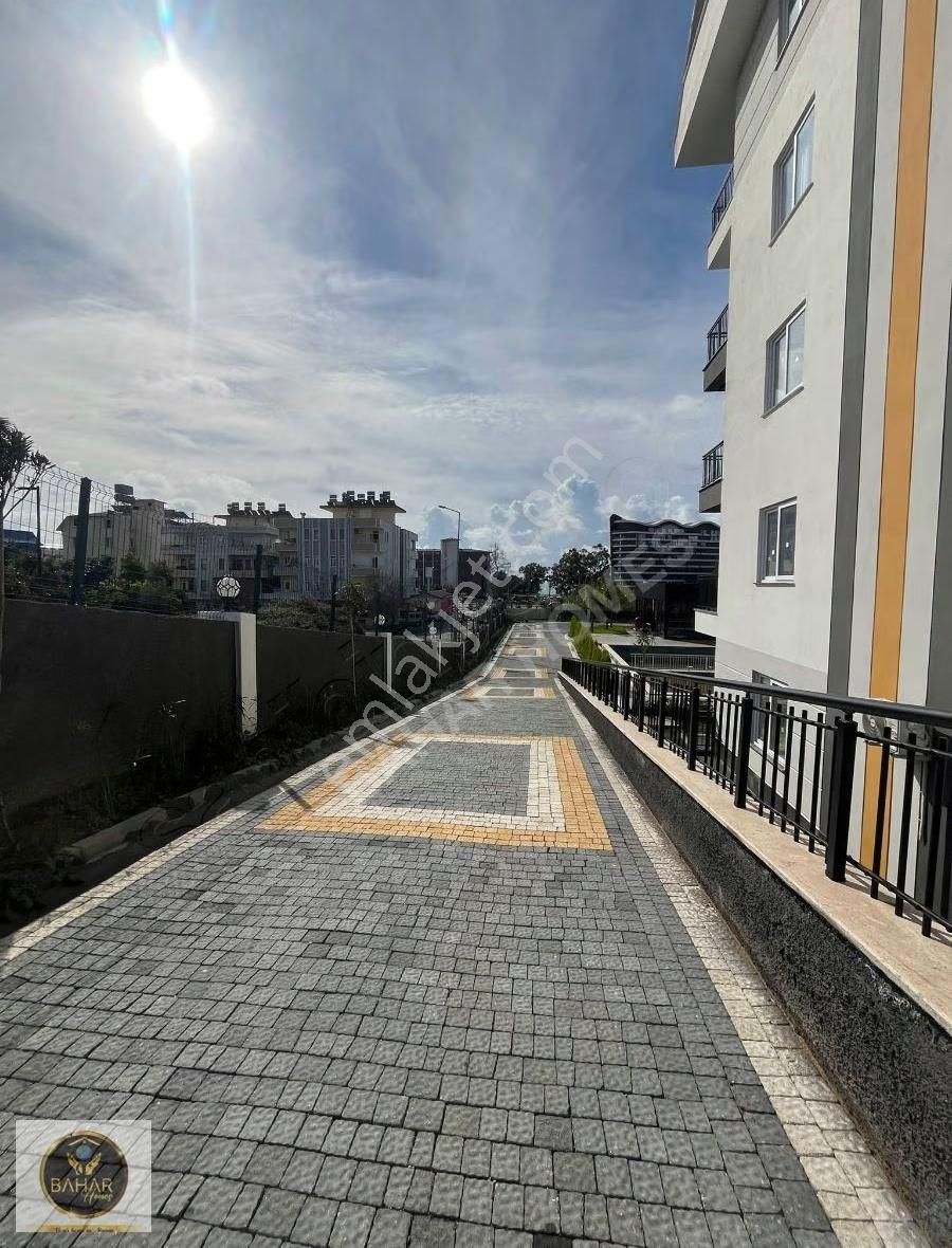 Denize 100 Metre Lüks Site İci Çok Acil Satilik Daire