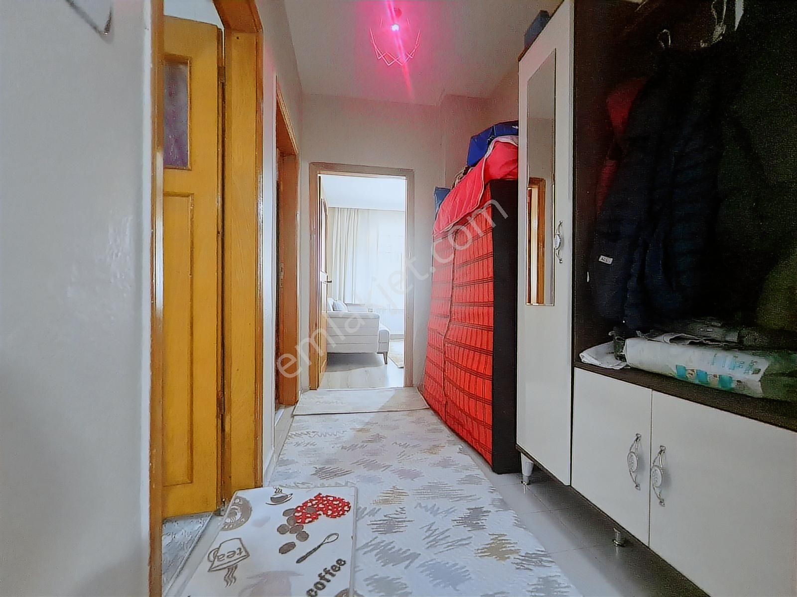 Oğuzlar Mh. Merkezi Konumda Asansörlü Sitede Ara Kat Daire - Görsel 16