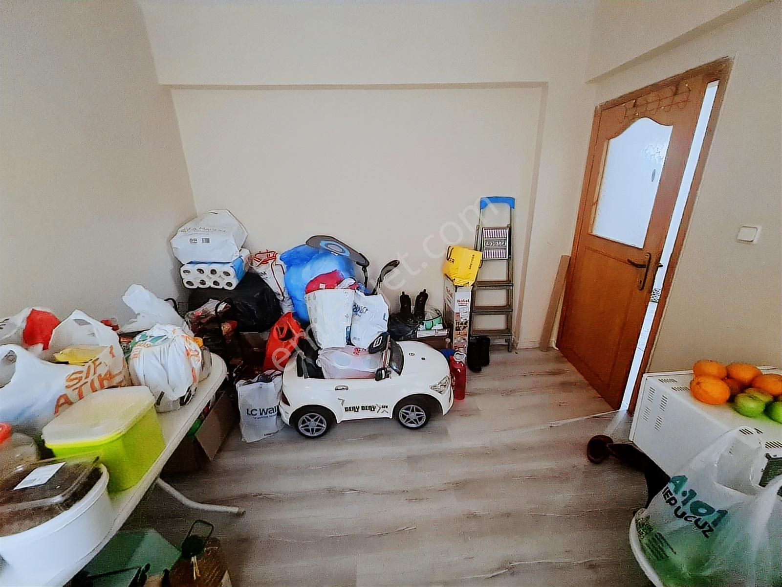 Oğuzlar Mh. Merkezi Konumda Asansörlü Sitede Ara Kat Daire - Görsel 17